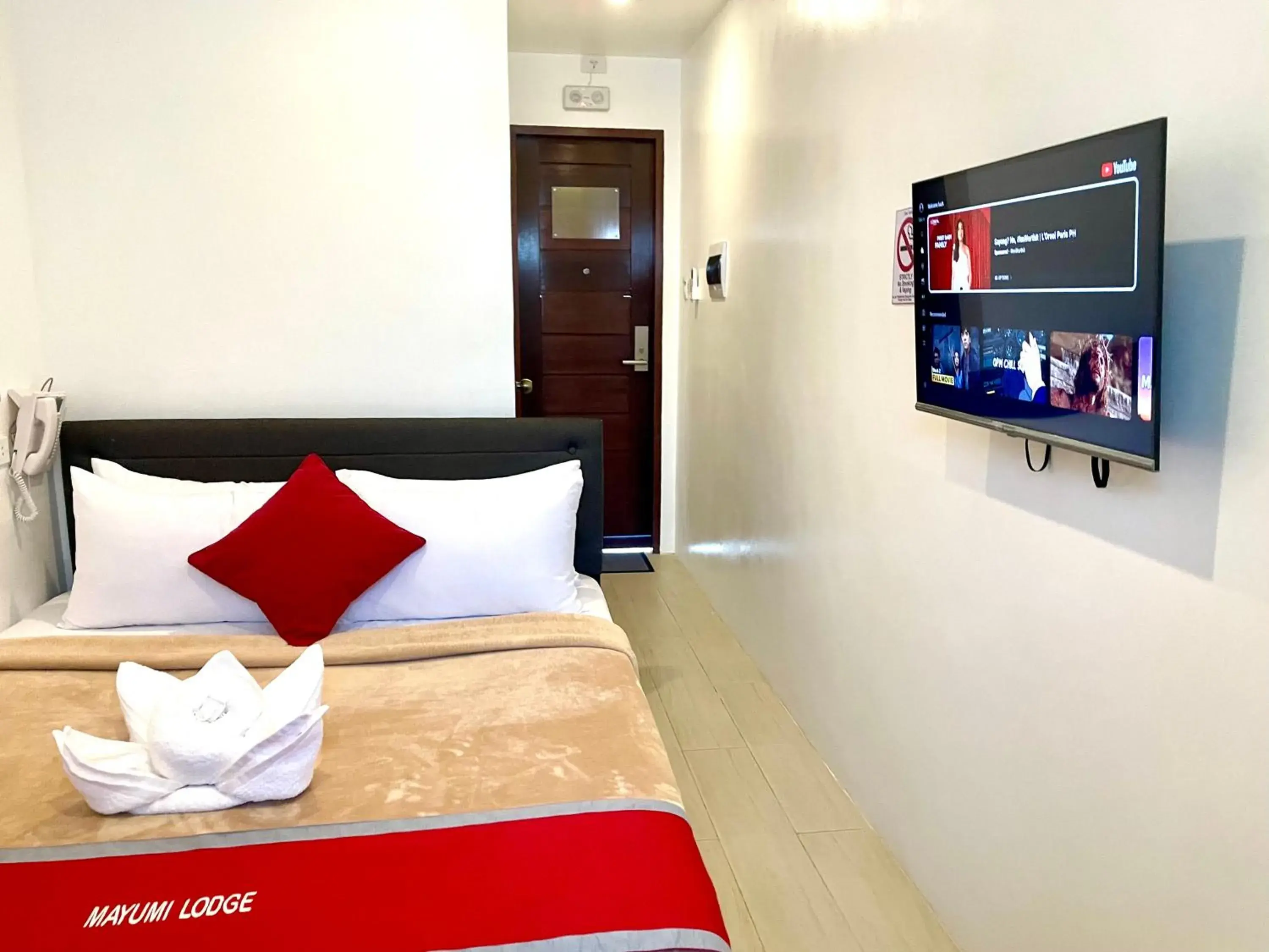 Photo of the whole room, Bed in Mayumi Lodge Photo of the whole room, Bed in Mayumi Lodge