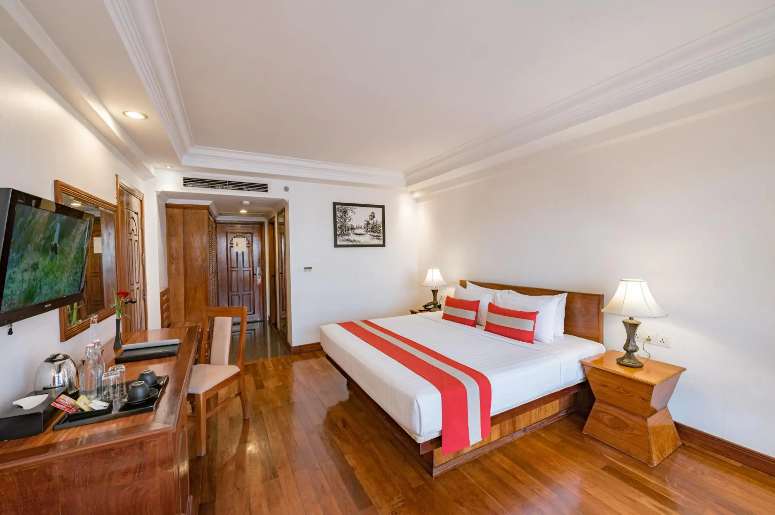 Bed in Somadevi Angkor Premium Bed in Somadevi Angkor Premium