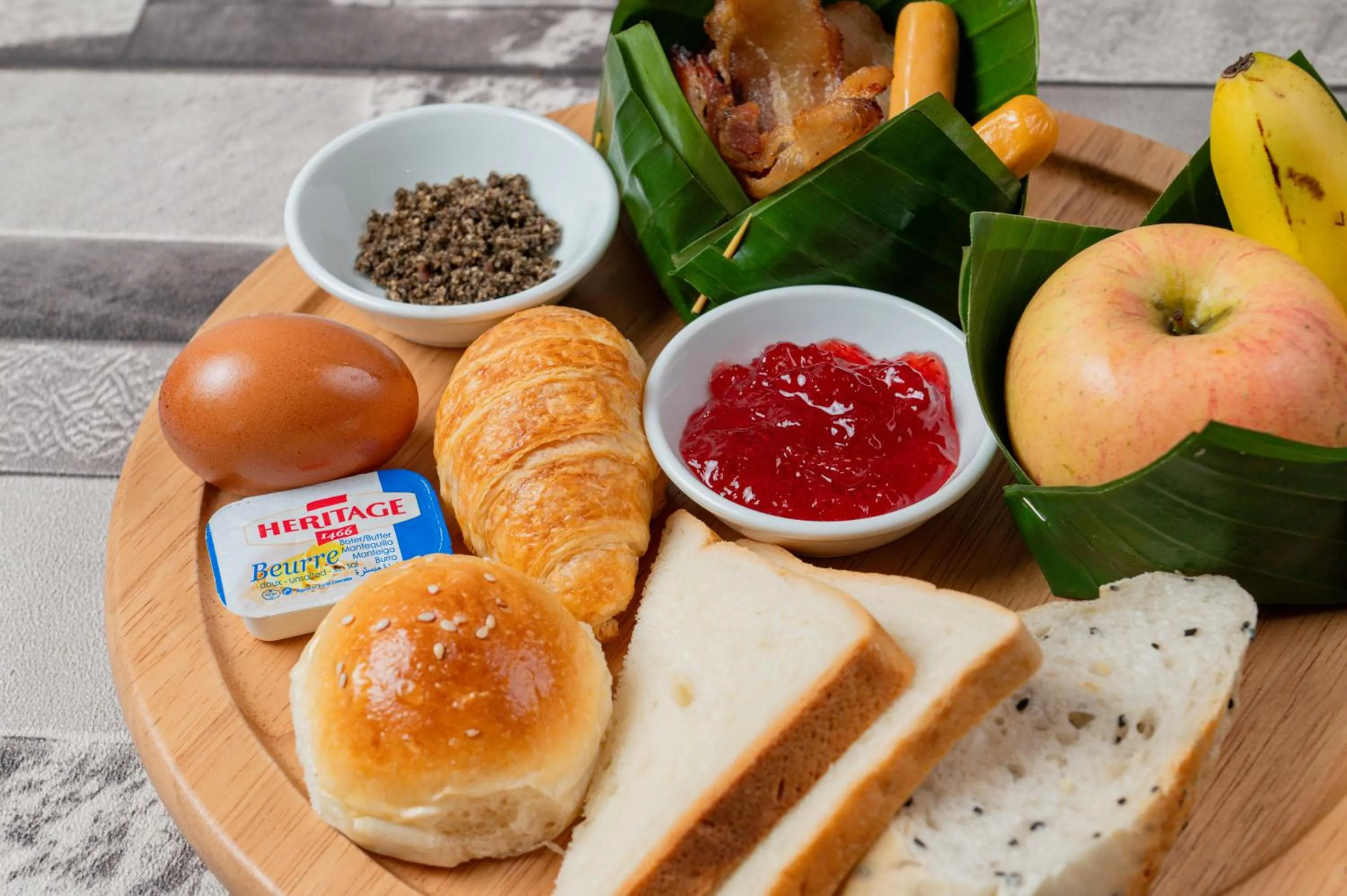 Restaurant/places to eat in Somadevi Angkor Premium