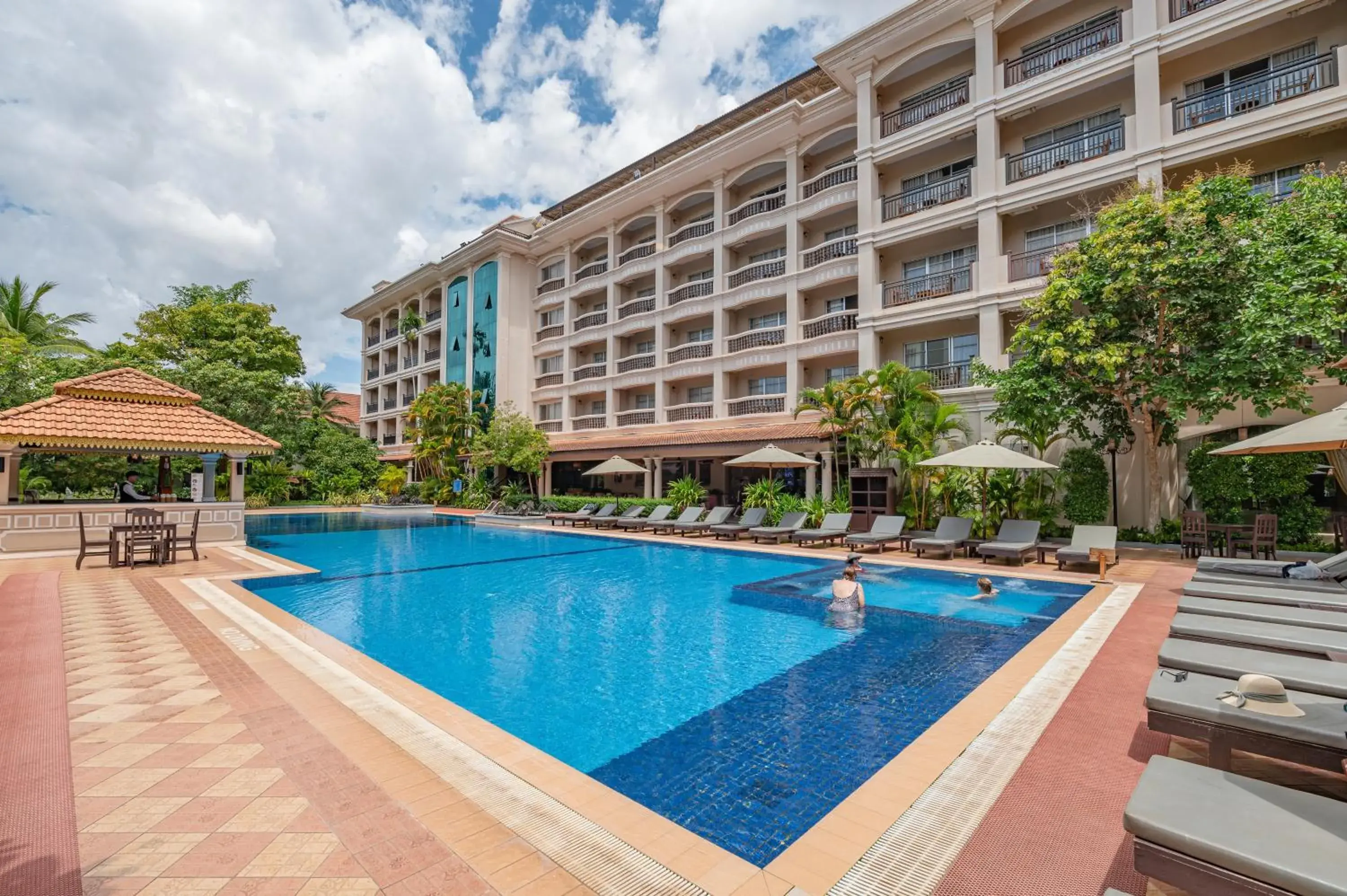 Swimming pool in Somadevi Angkor Premium Swimming pool in Somadevi Angkor Premium