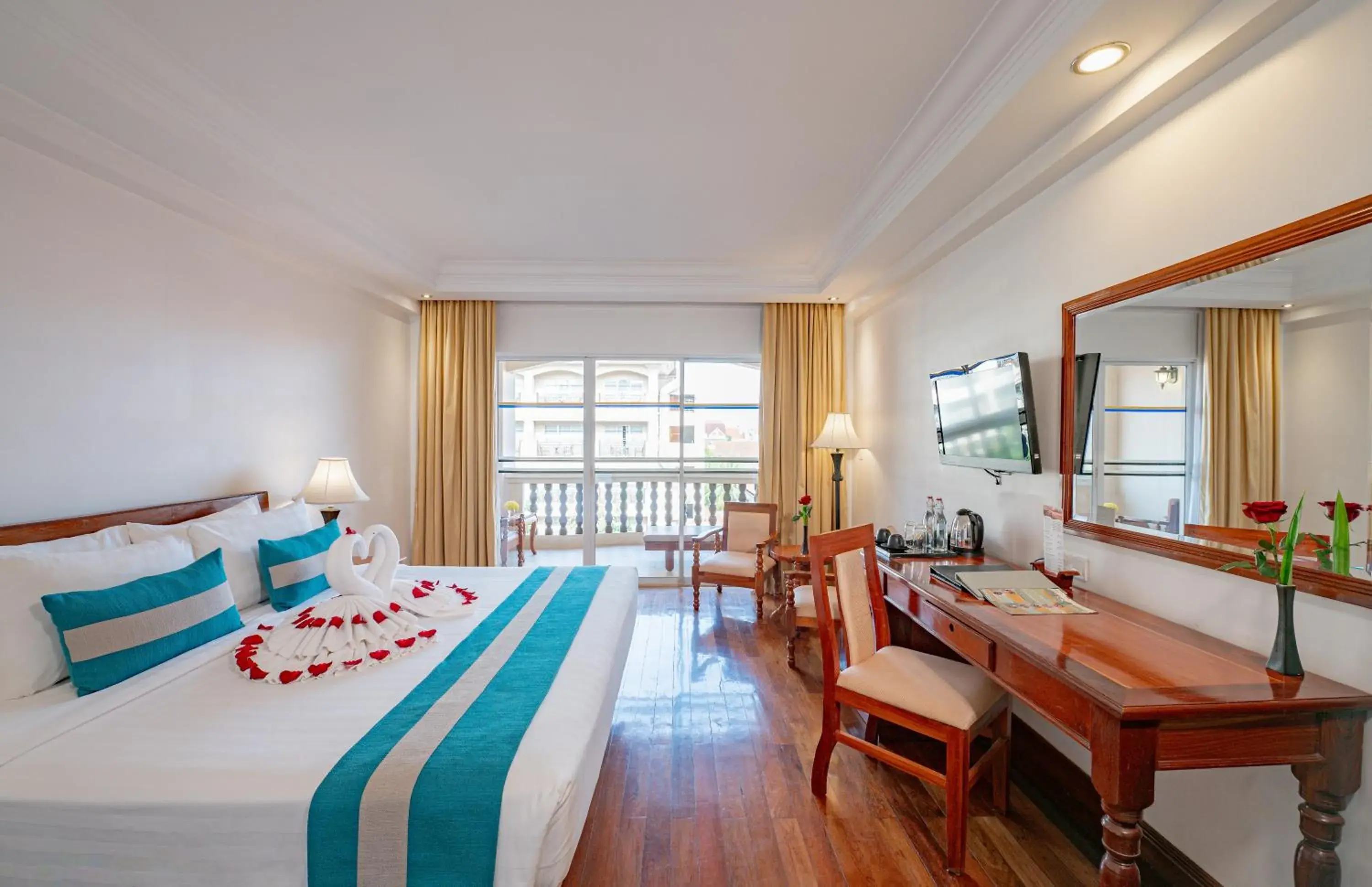 Bed in Somadevi Angkor Premium Bed in Somadevi Angkor Premium