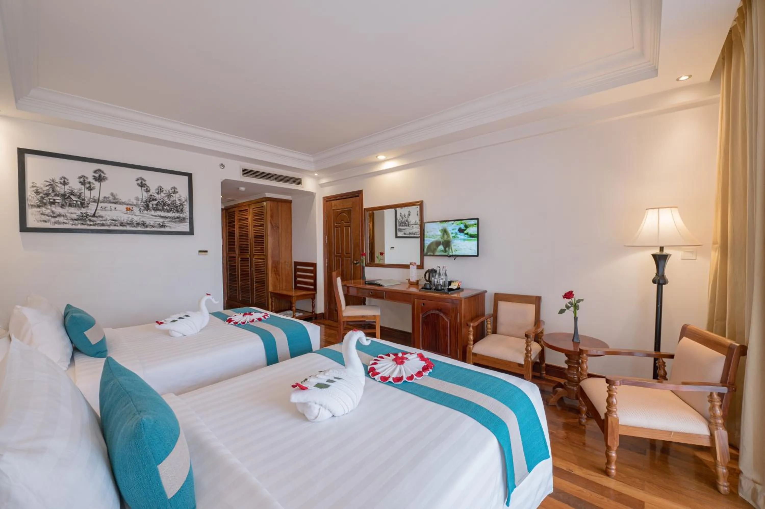 Bed in Somadevi Angkor Premium