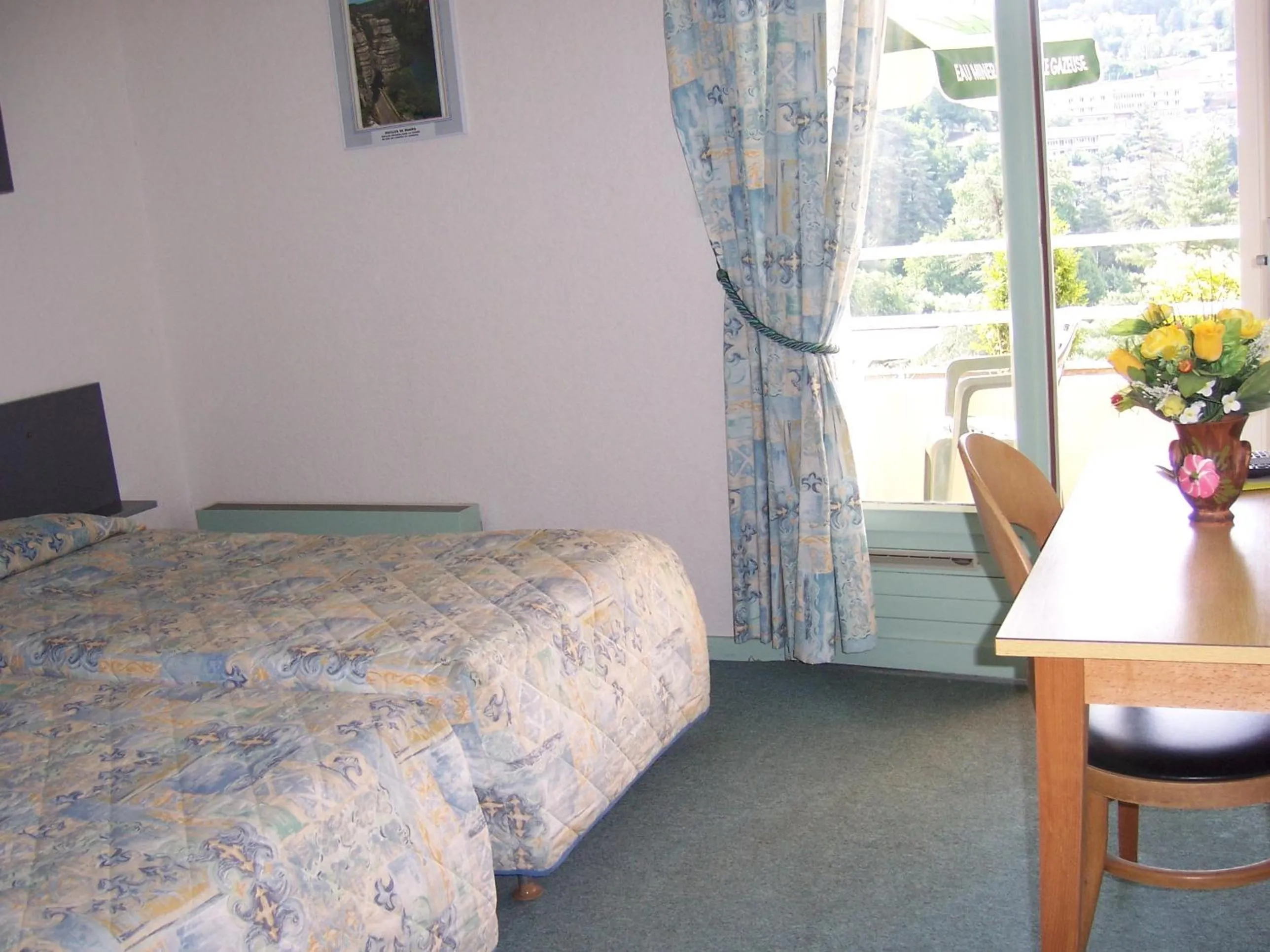 Bedroom in Hotel Saint Jacques