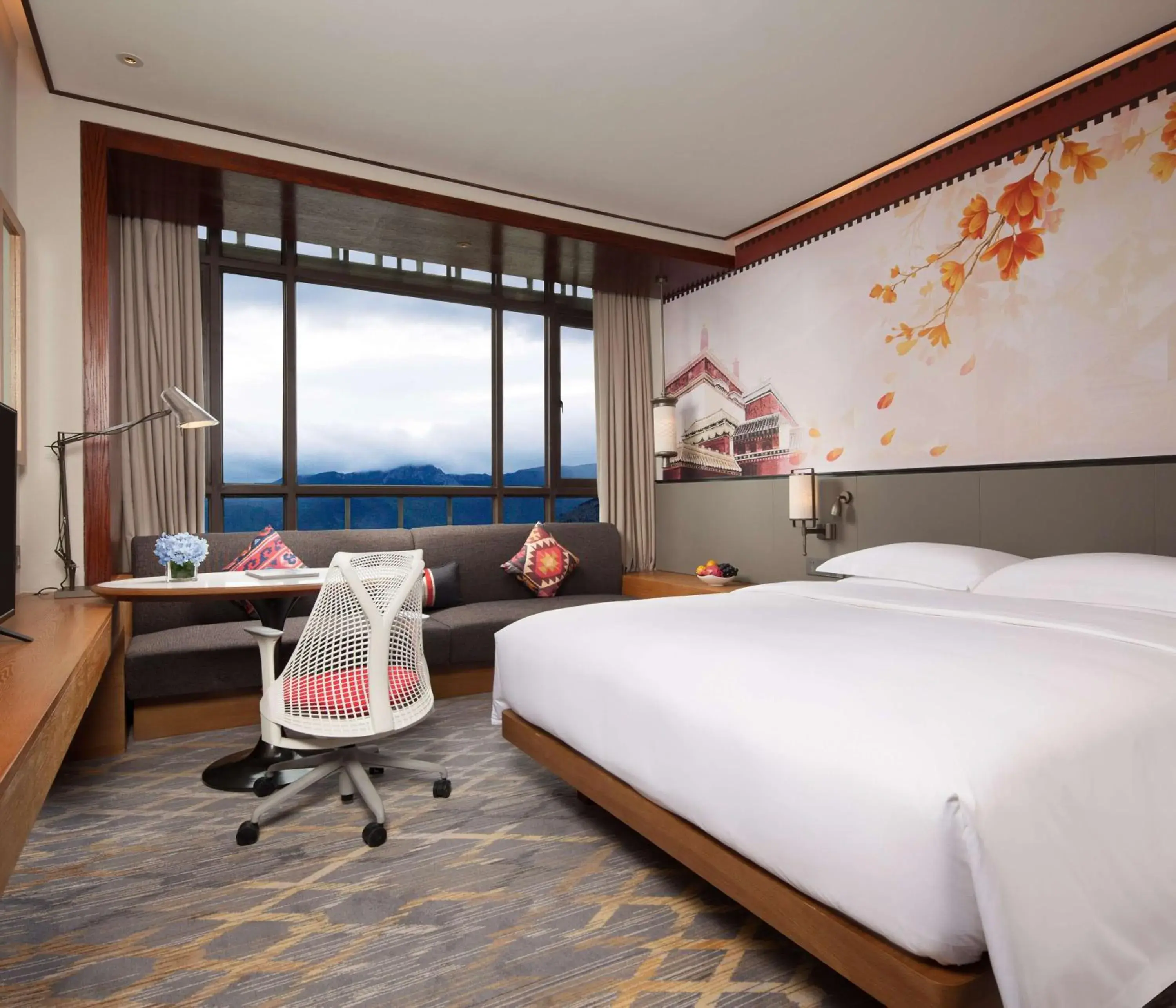 King Guest Room in Hilton Garden Inn Shangri-La King Guest Room in Hilton Garden Inn Shangri-La