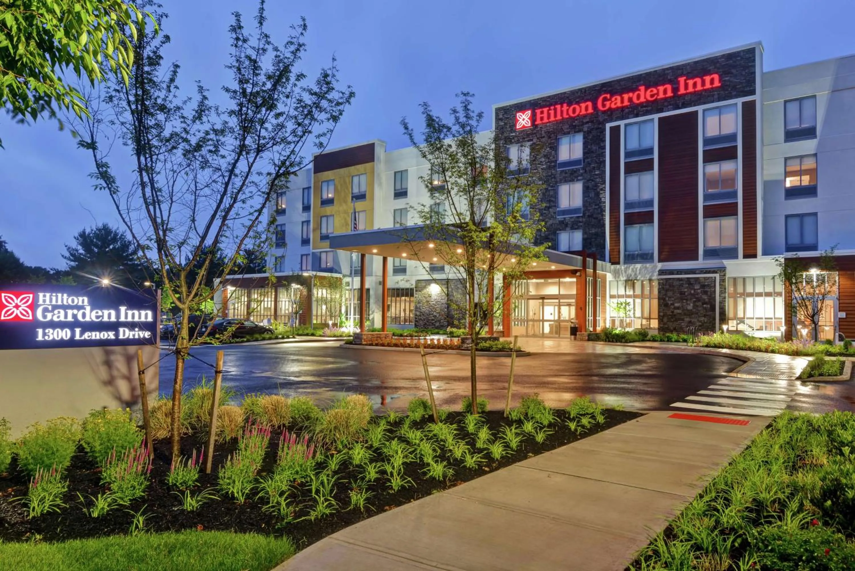 Property building in Hilton Garden Inn Princeton Lawrenceville