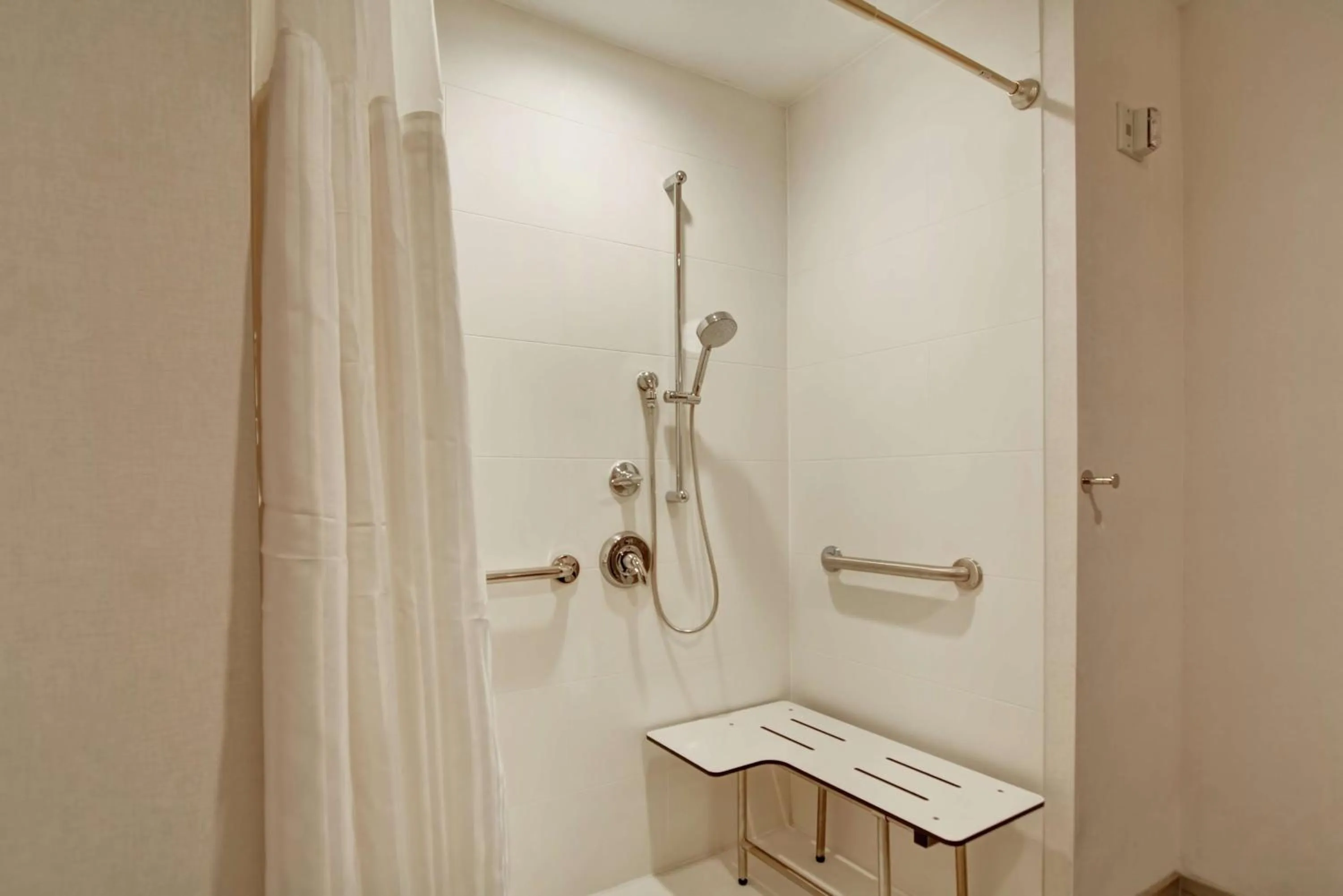 Bathroom in Hilton Garden Inn Princeton Lawrenceville