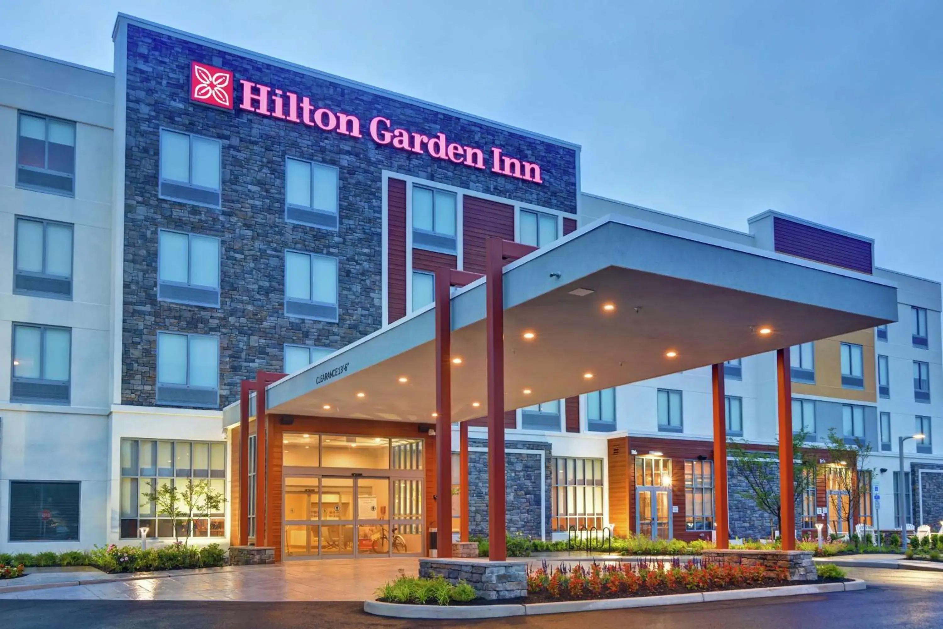 Property building in Hilton Garden Inn Princeton Lawrenceville Property building in Hilton Garden Inn Princeton Lawrenceville