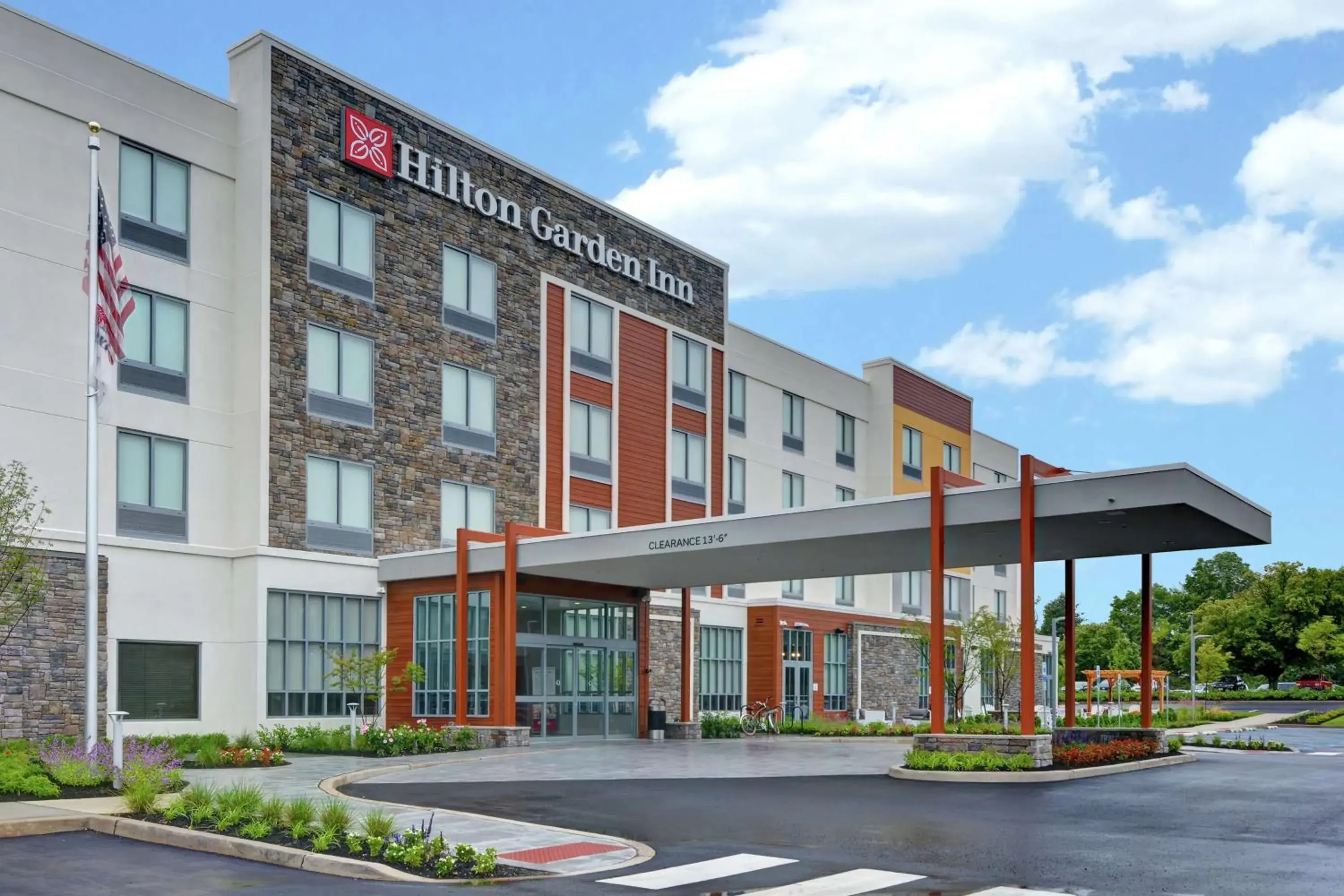 Property building in Hilton Garden Inn Princeton Lawrenceville Property building in Hilton Garden Inn Princeton Lawrenceville