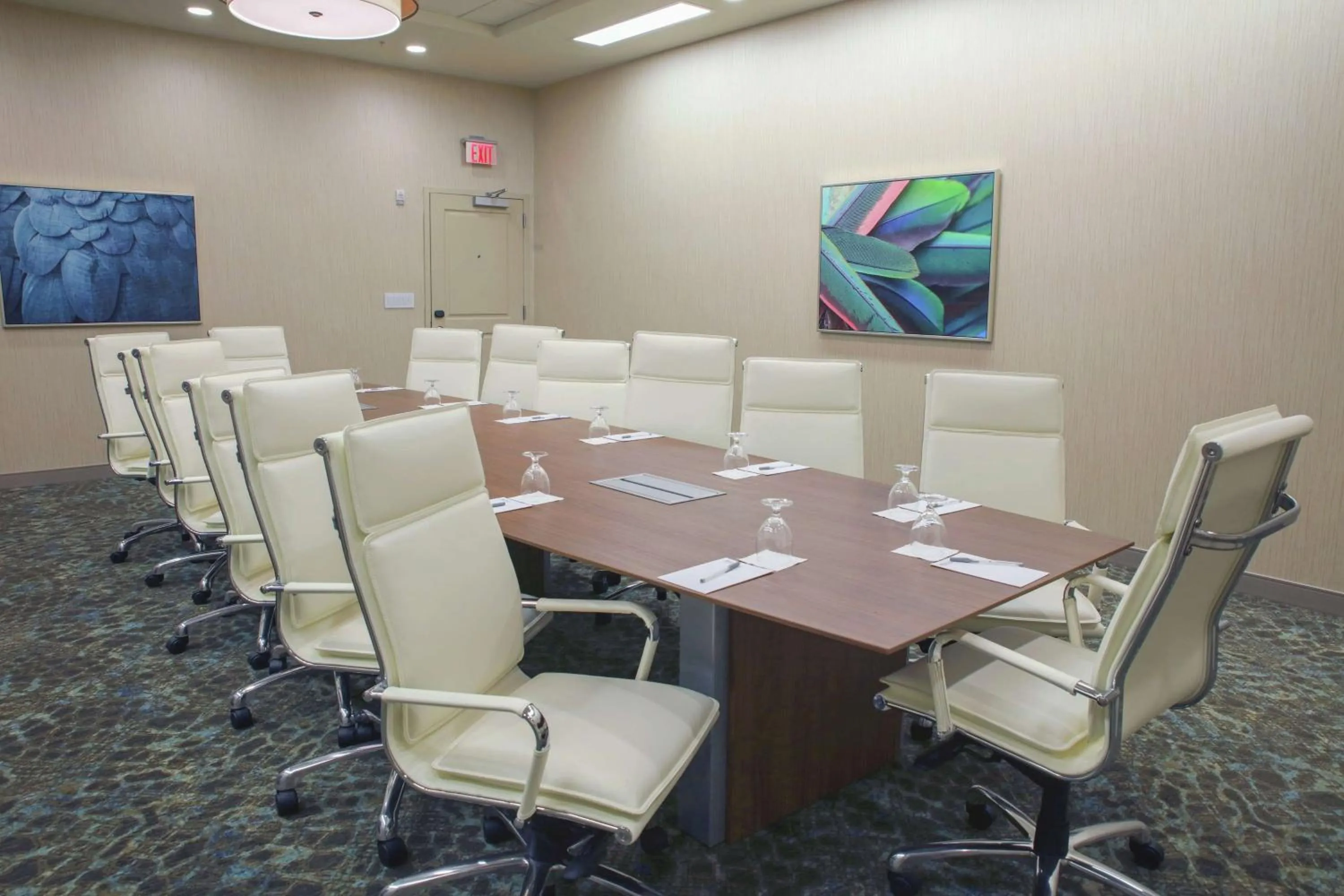 Meeting/conference room in Hilton Garden Inn Tampa - Wesley Chapel