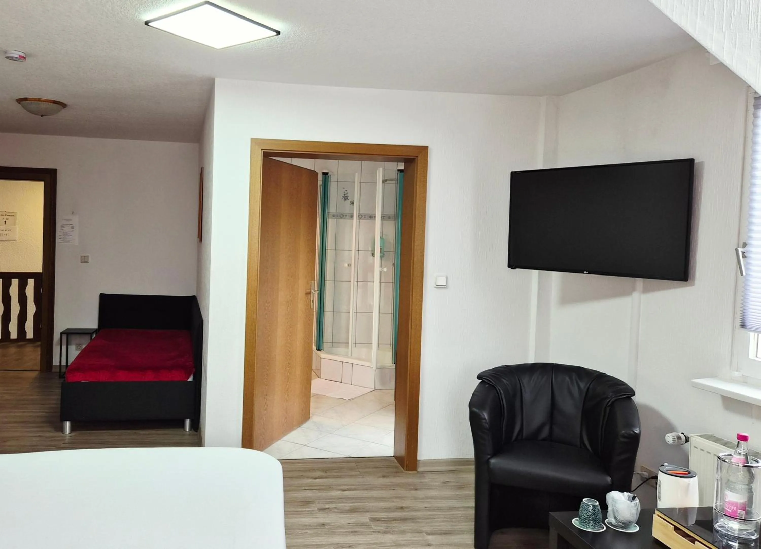 Photo of the whole room, Bed in Hotel Schloßschenke