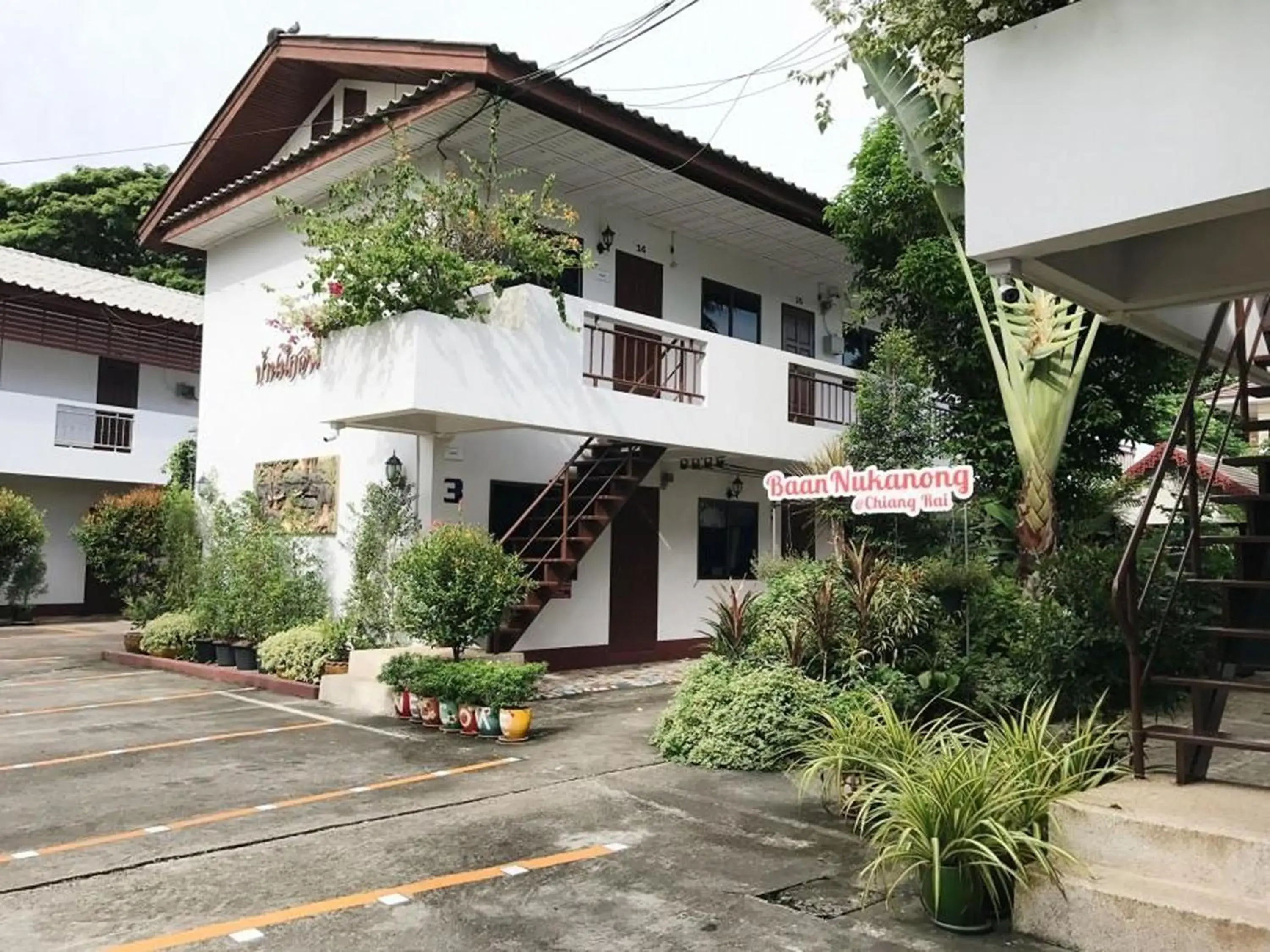 Property building in Baan Nuk Anong Property building in Baan Nuk Anong
