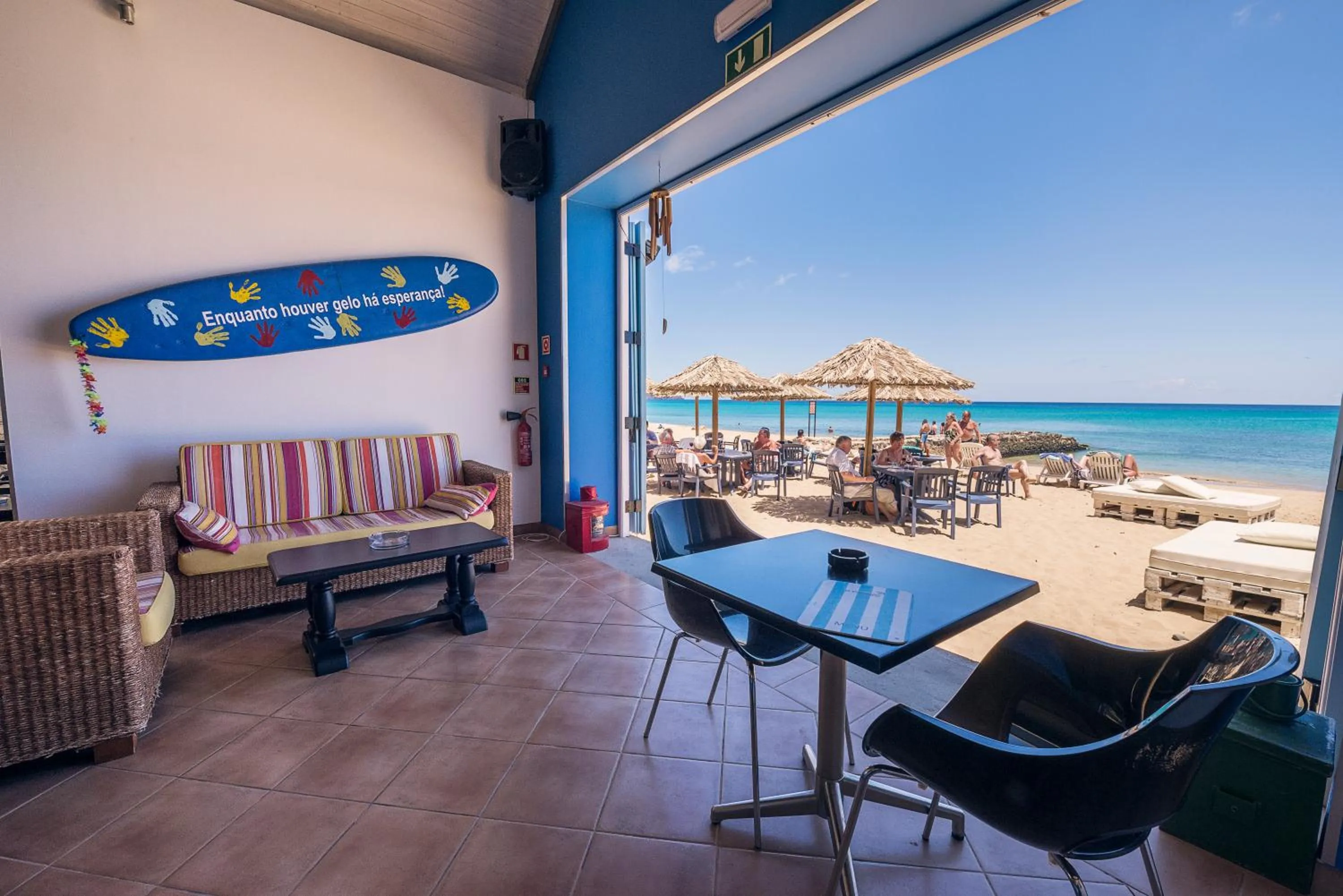 Restaurant/places to eat in Hotel Torre Praia