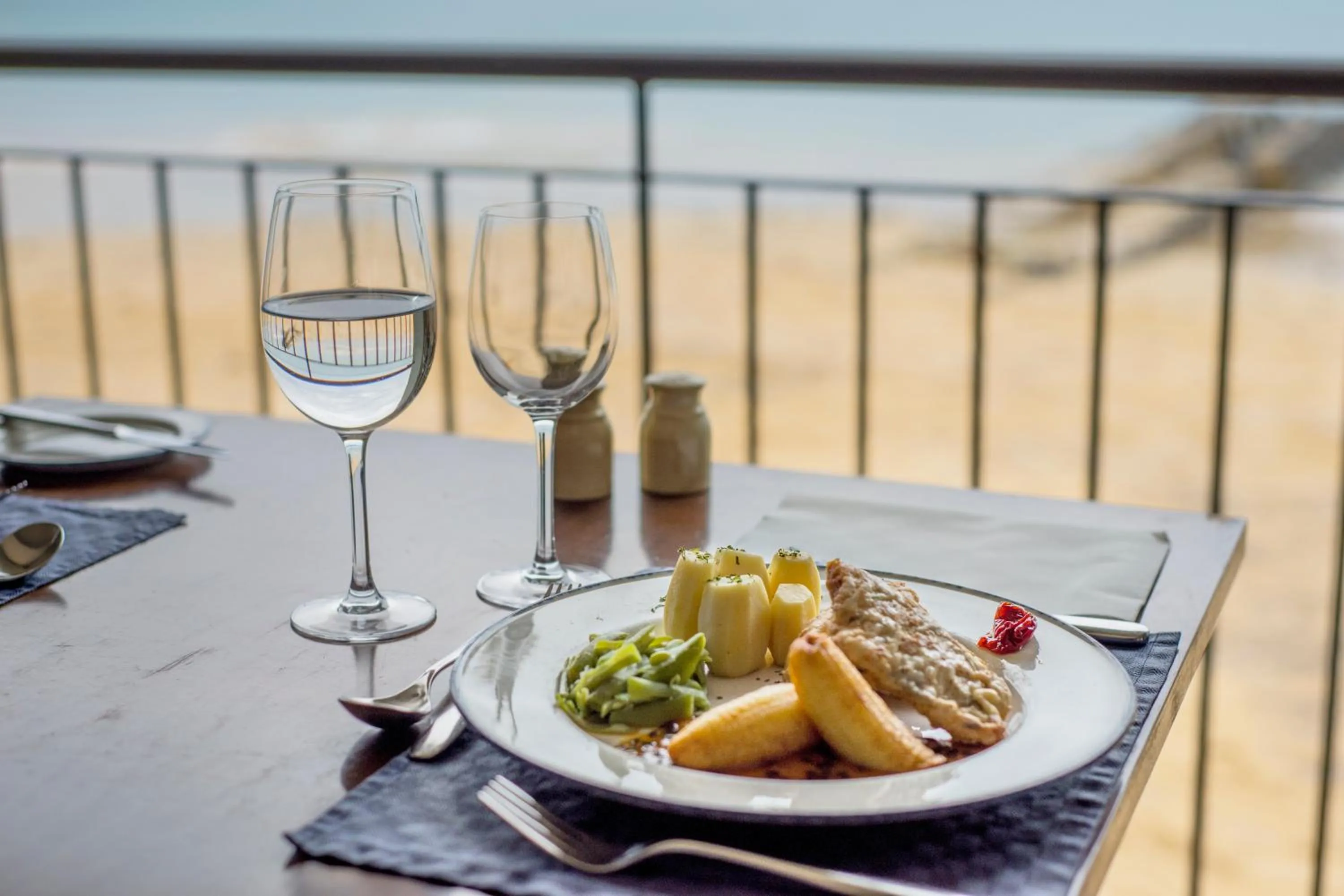 Food and drinks in Hotel Torre Praia