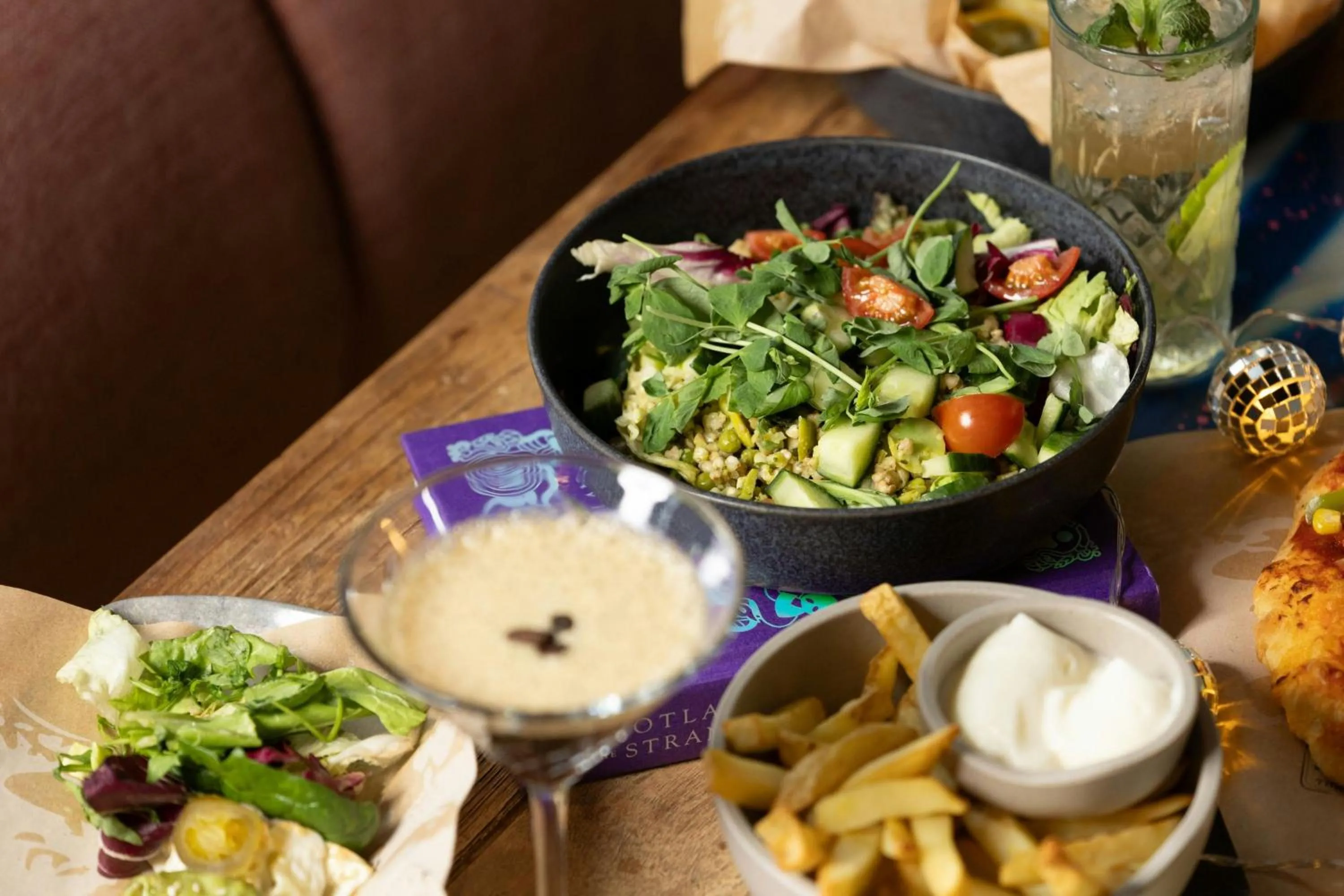 Lounge or bar in Moxy Glasgow Merchant City