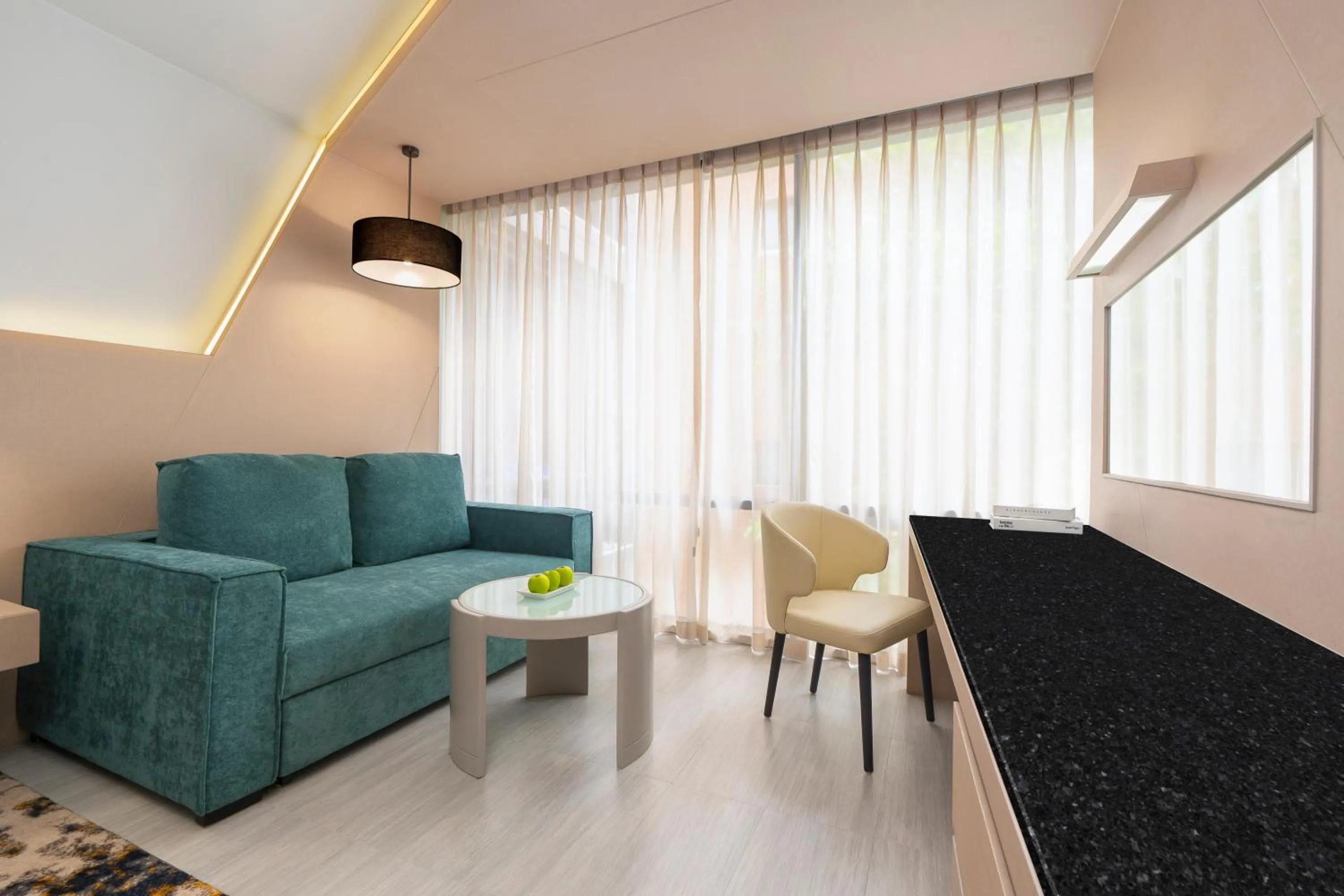 Living room in Hyatt Place Bangkok Sukhumvit 1