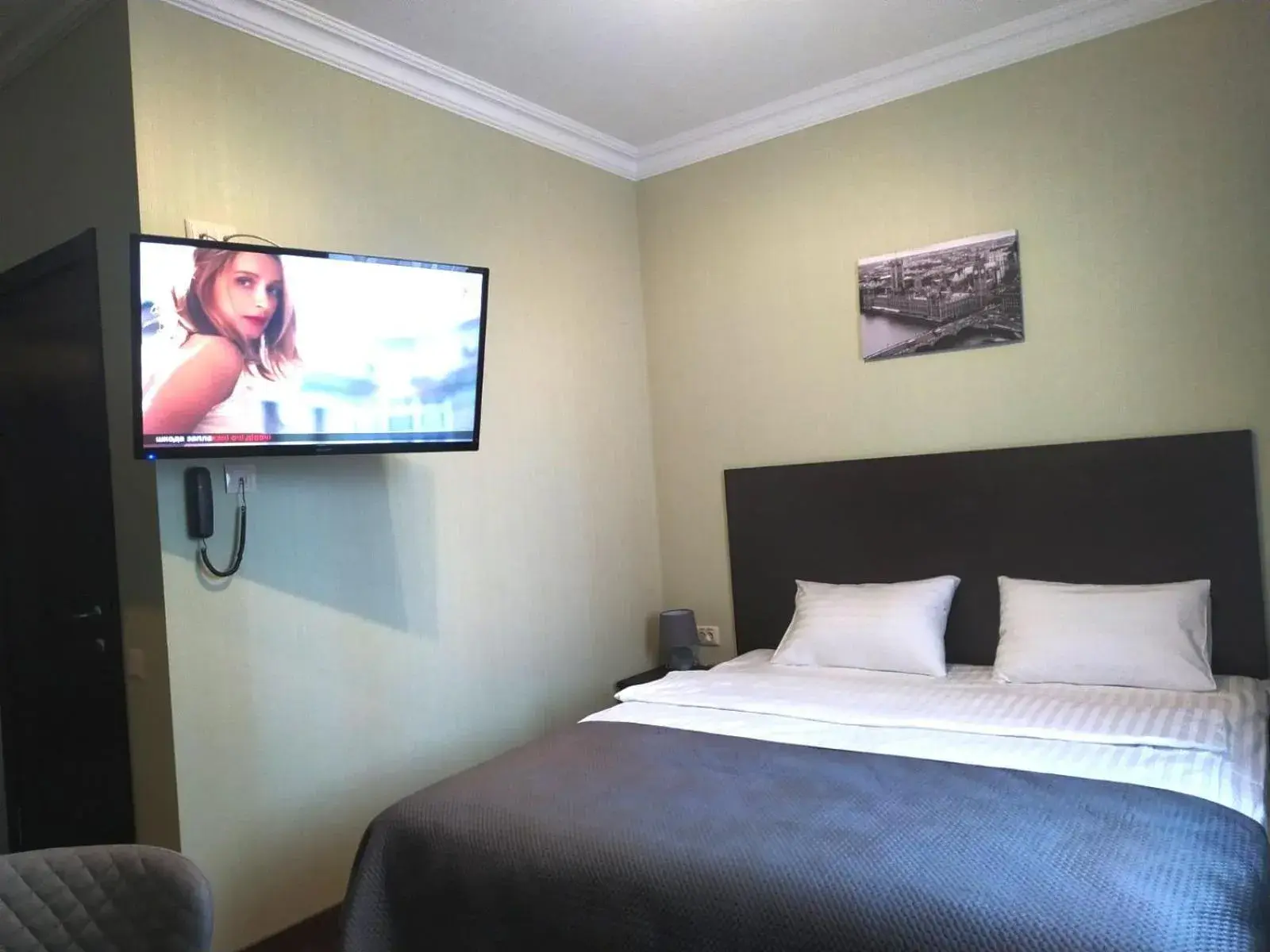 Standard Double Room in Hotel Business Apartments Standard Double Room in Hotel Business Apartments