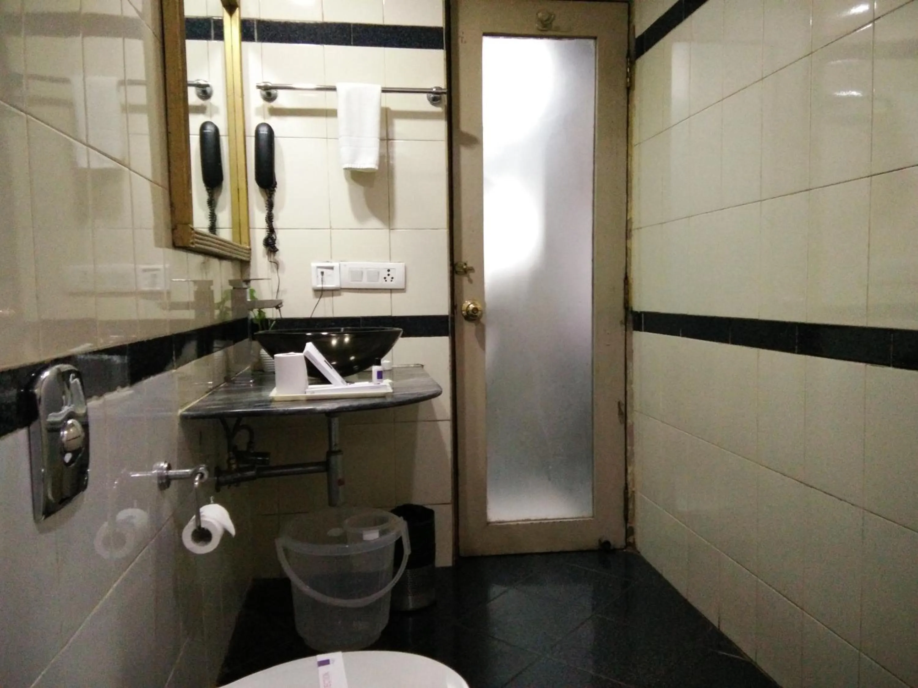 Bathroom in Hotel Empires