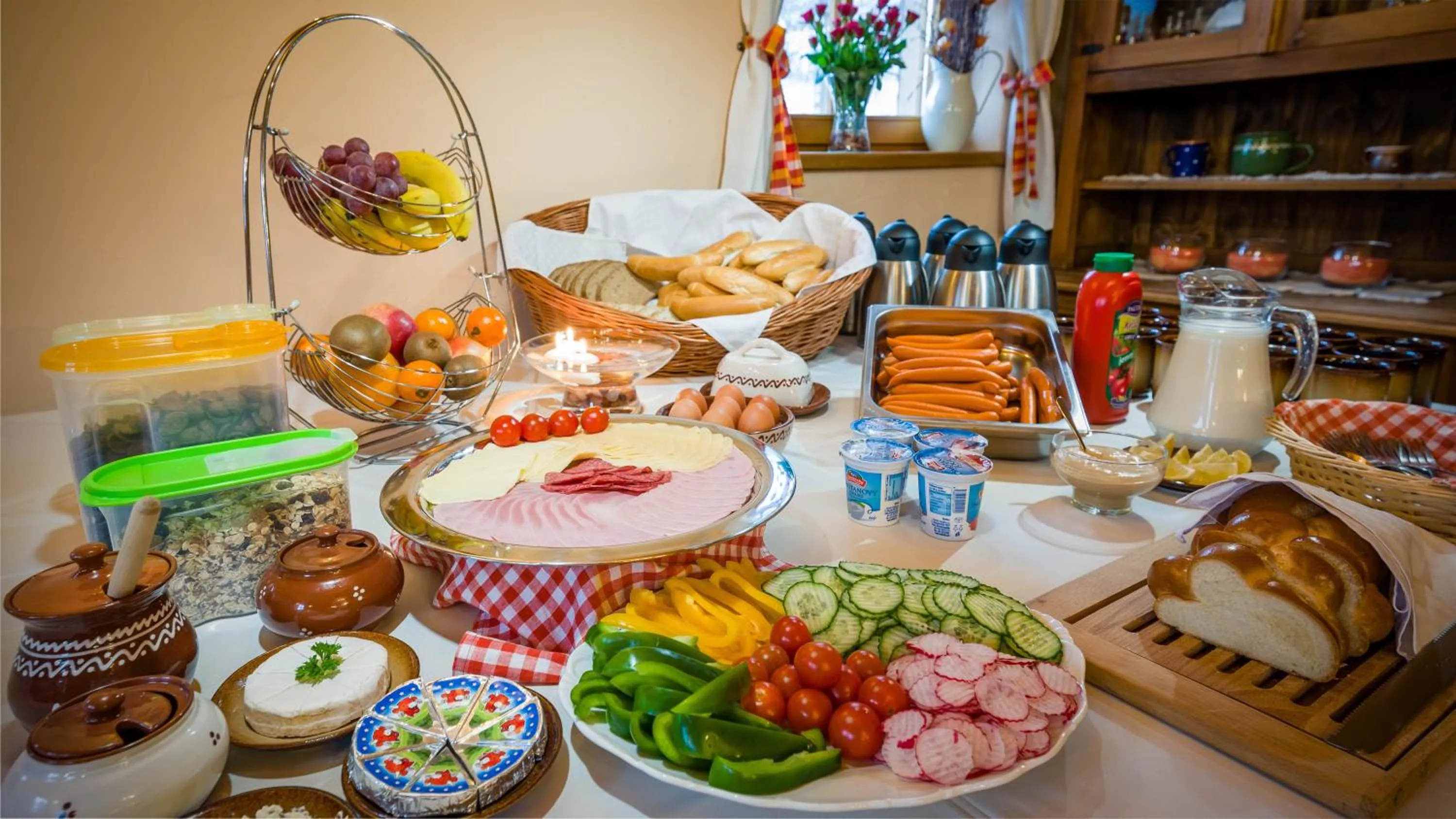 Buffet breakfast in Chata Ilčík