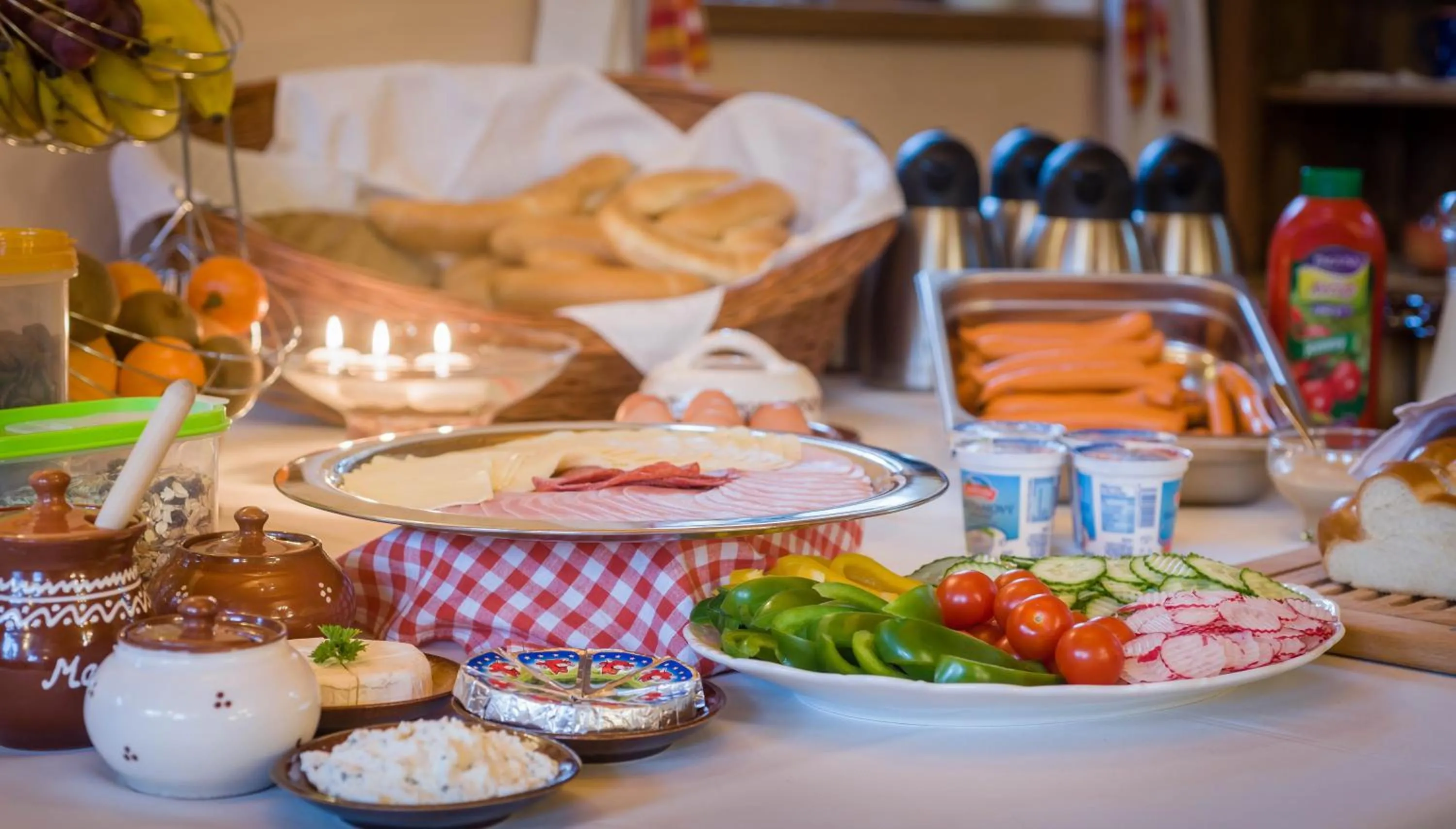Buffet breakfast in Chata Ilčík
