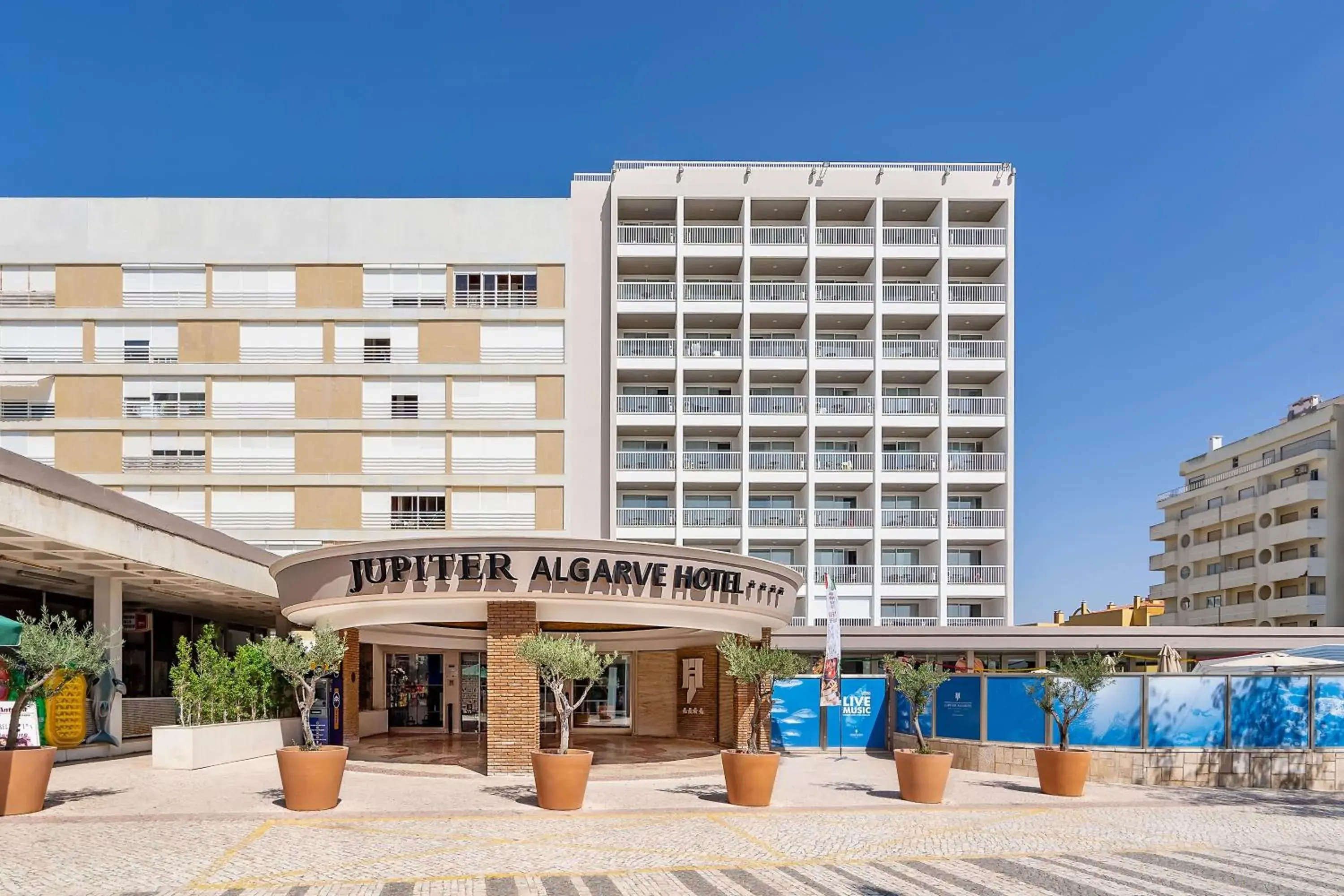 Property building in Jupiter Algarve Hotel - Beach & Spa Property building in Jupiter Algarve Hotel - Beach & Spa
