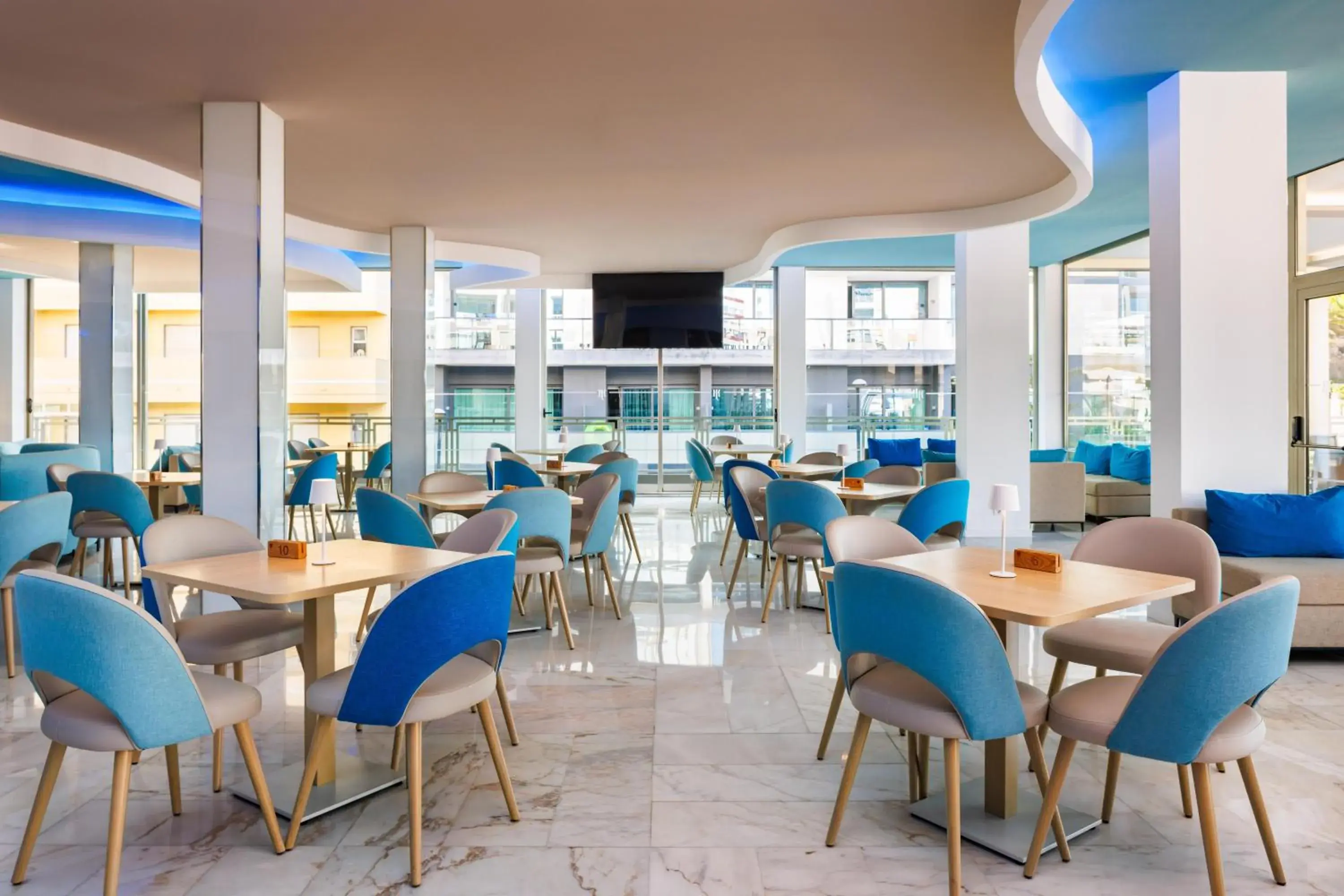 Lobby or reception in Jupiter Algarve Hotel - Beach & Spa Lobby or reception in Jupiter Algarve Hotel - Beach & Spa