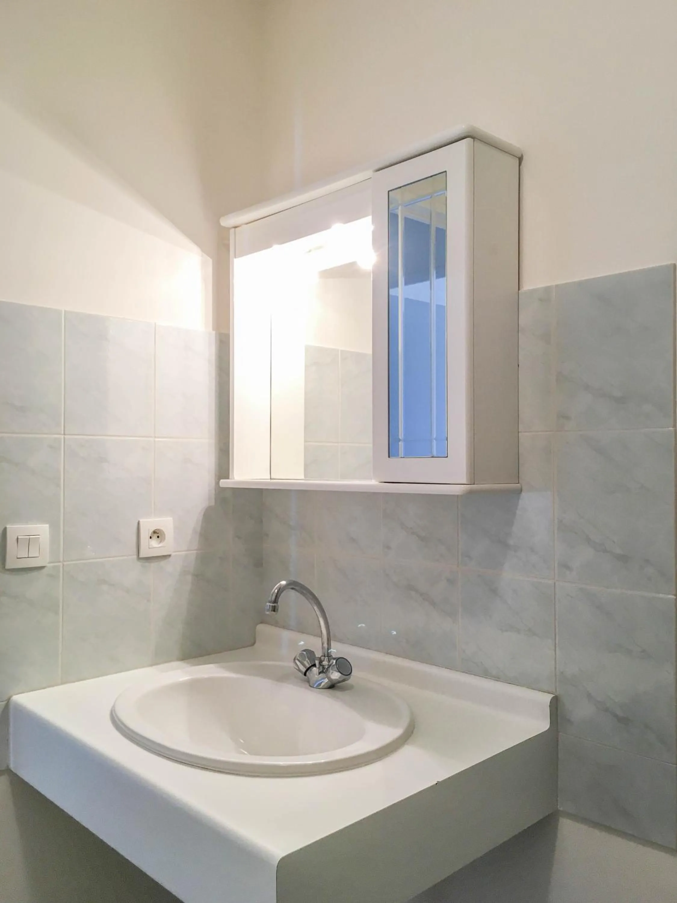 Bathroom in City Résidence Avignon