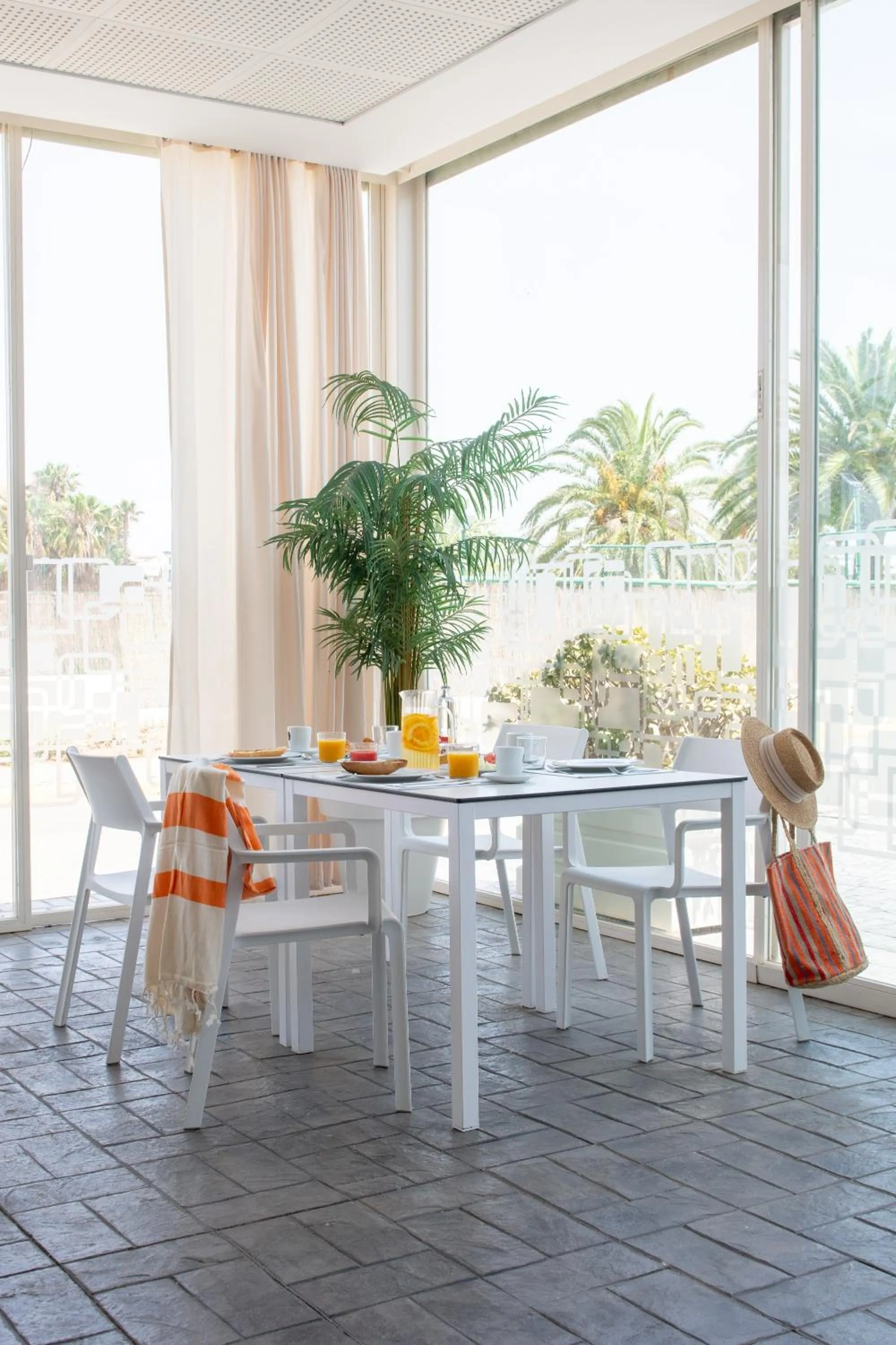 Breakfast in Hotel Atlántico