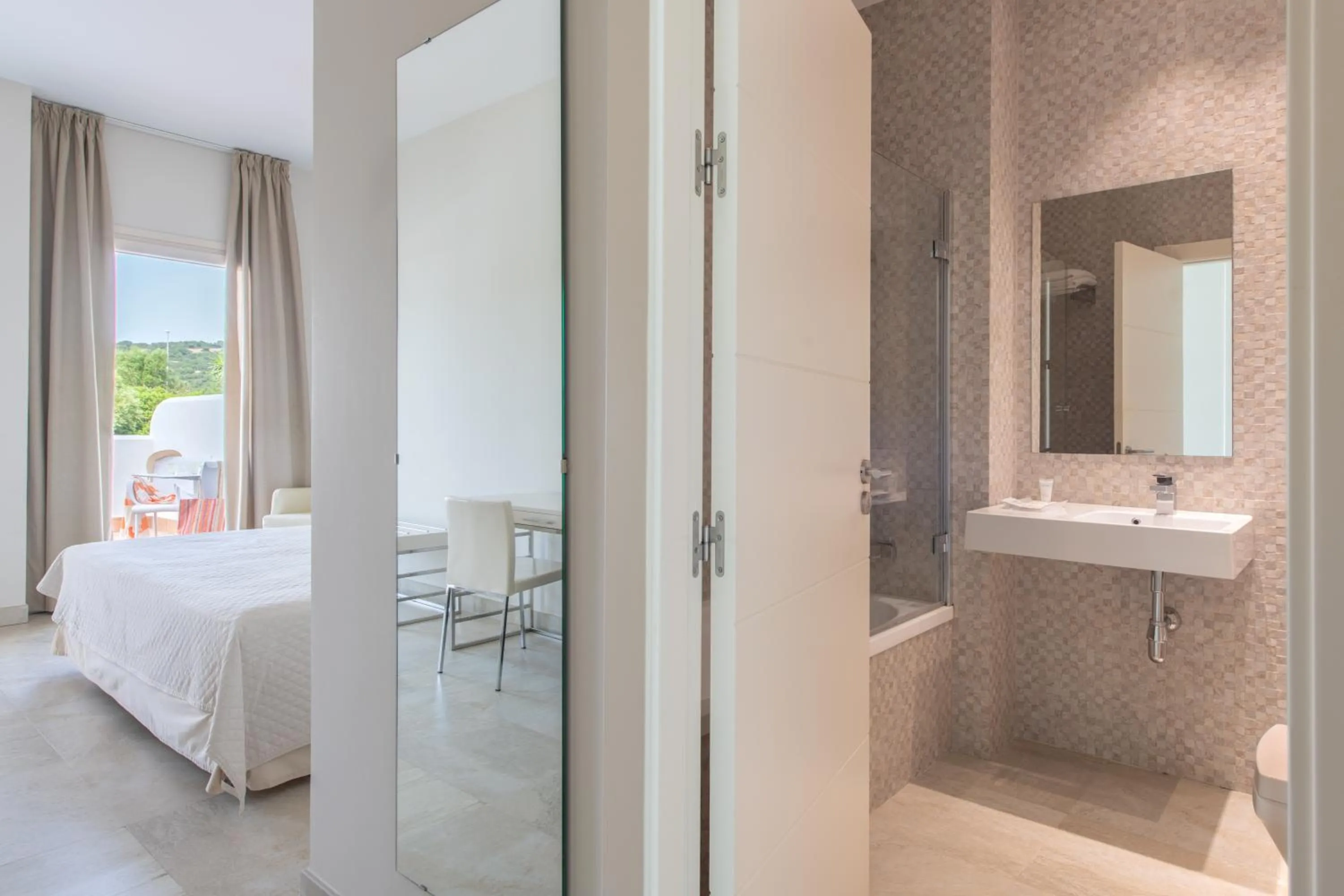 Bed in Hotel Atlántico