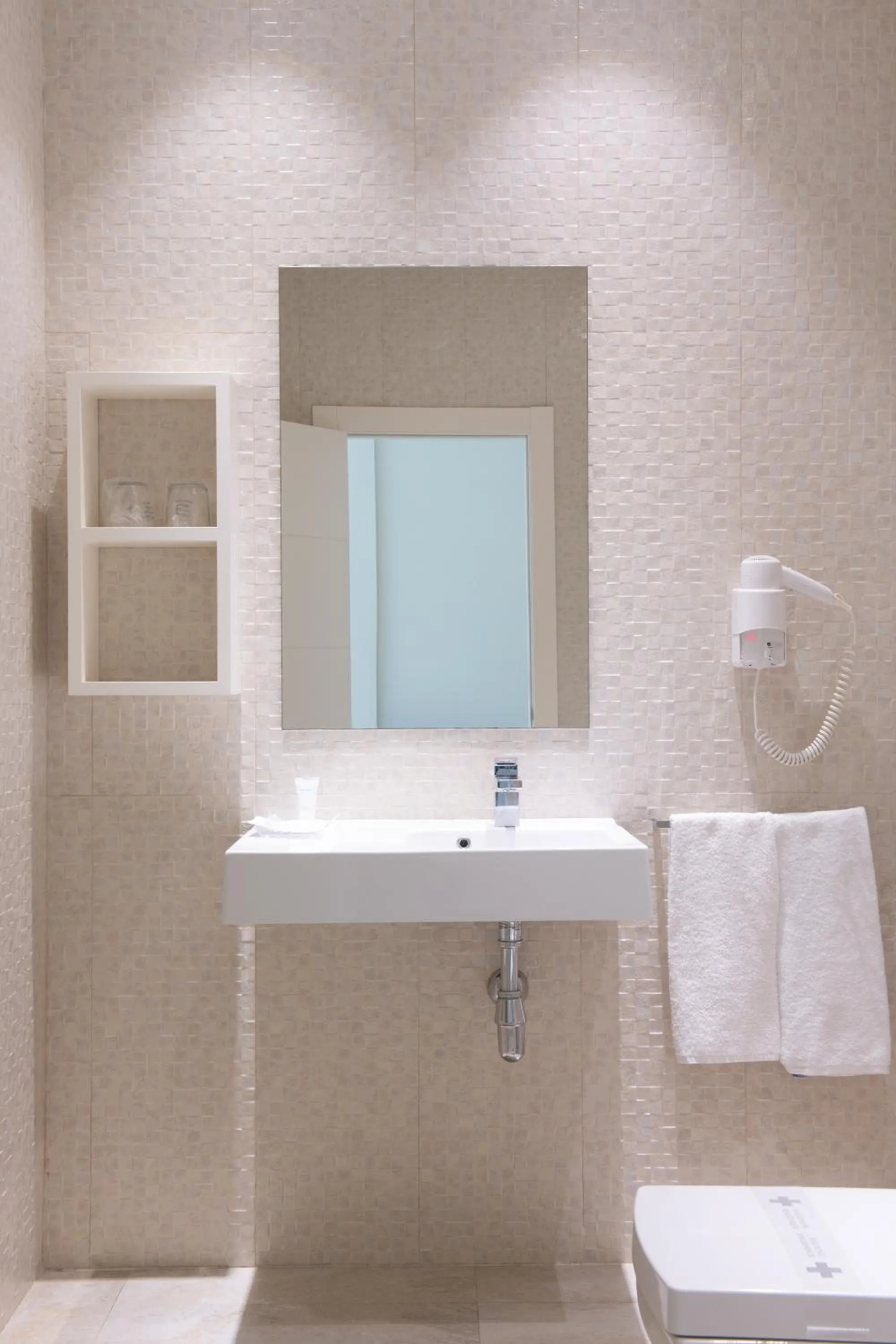 Bathroom in Hotel Atlántico