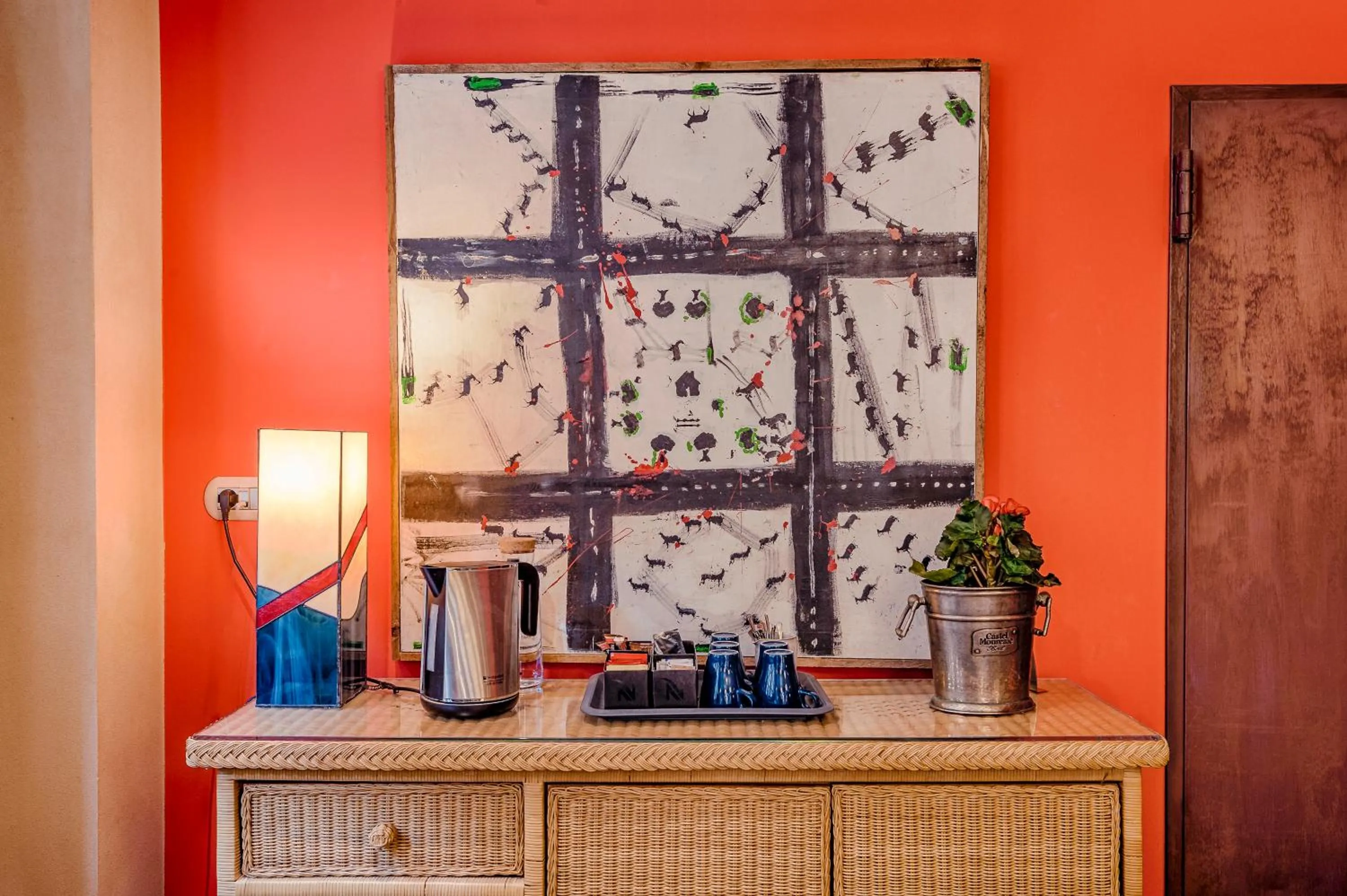 Decorative detail in La Grotta Hotel