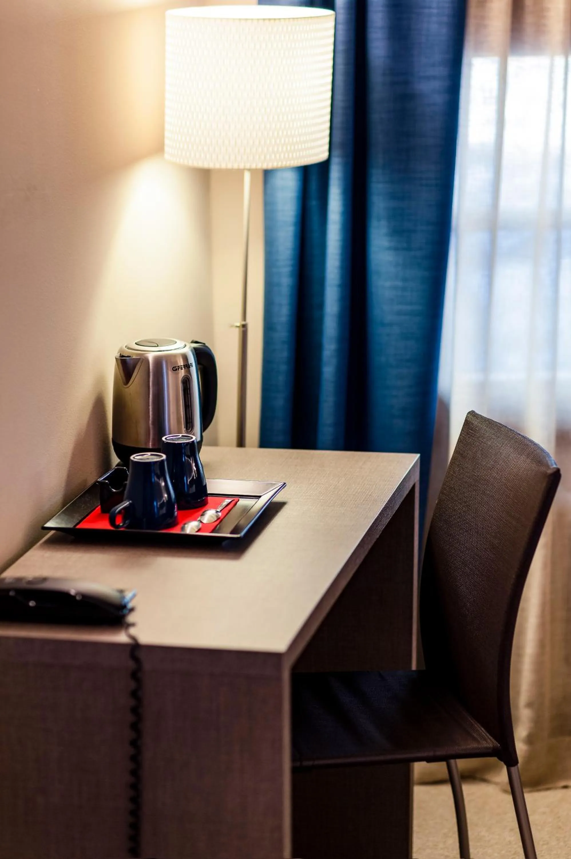 Coffee/tea facilities in La Grotta Hotel