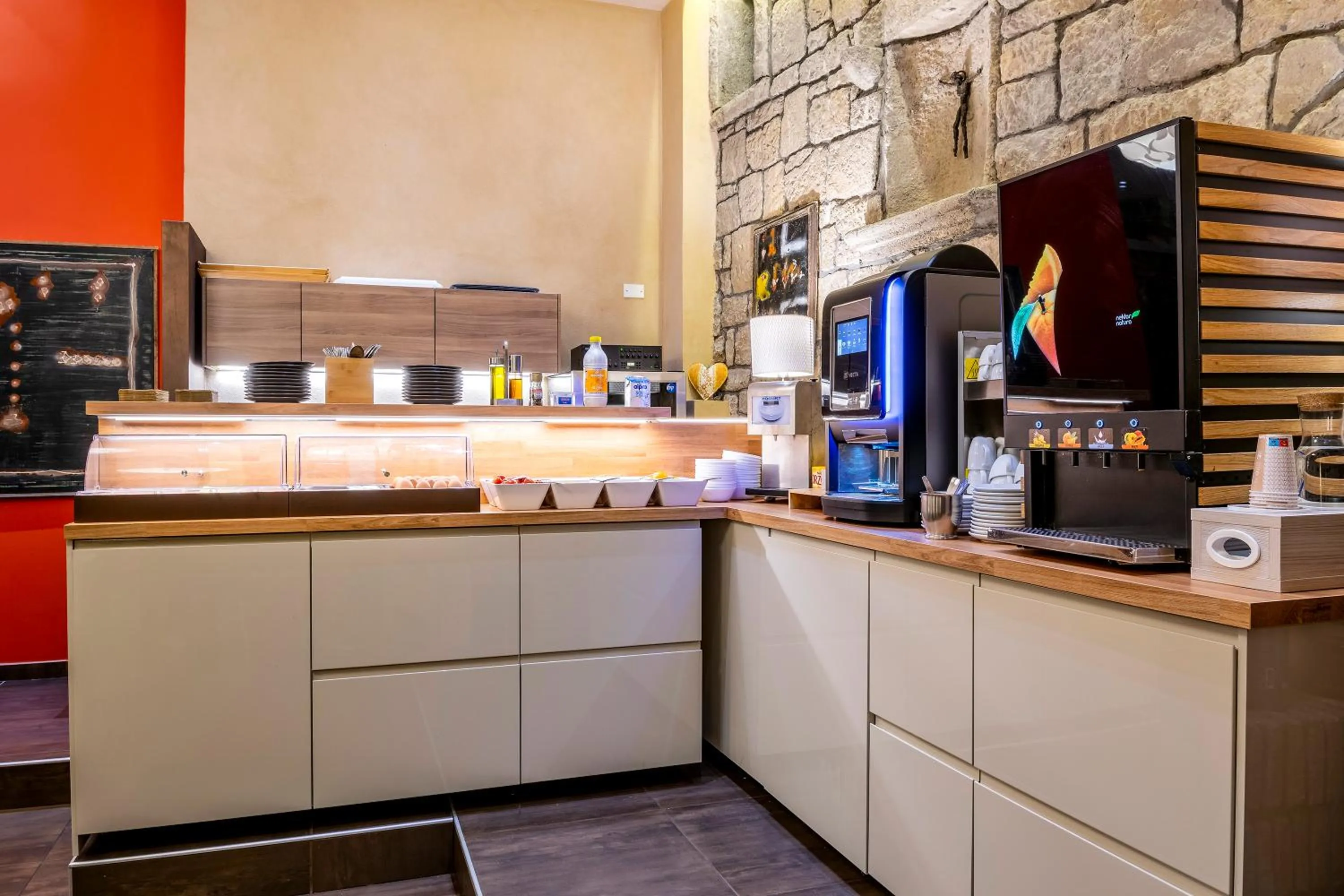 Breakfast in La Grotta Hotel