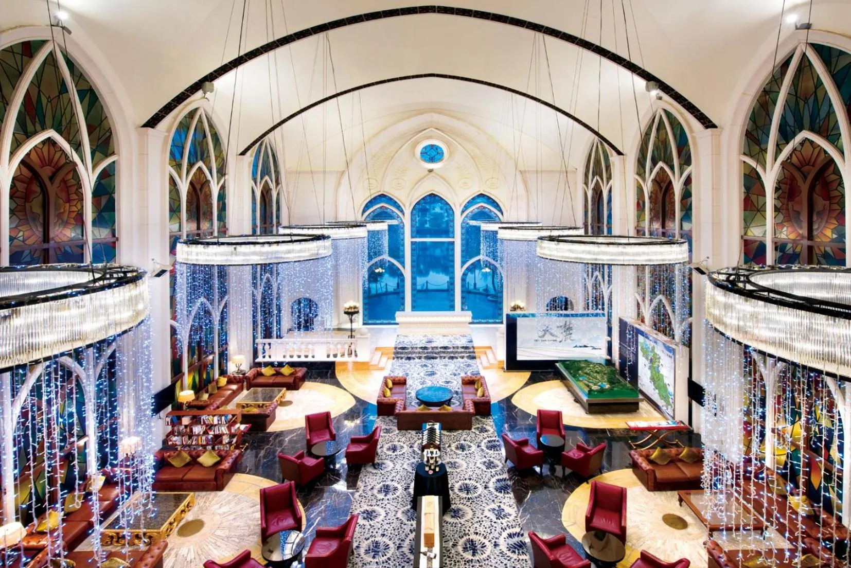 Restaurant/Places to Eat in The Interlaken OCT Hotel