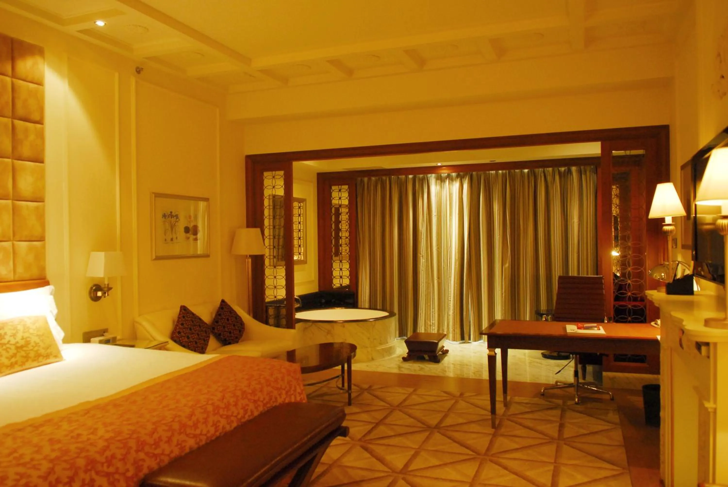 Photo of the whole room in The Interlaken OCT Hotel