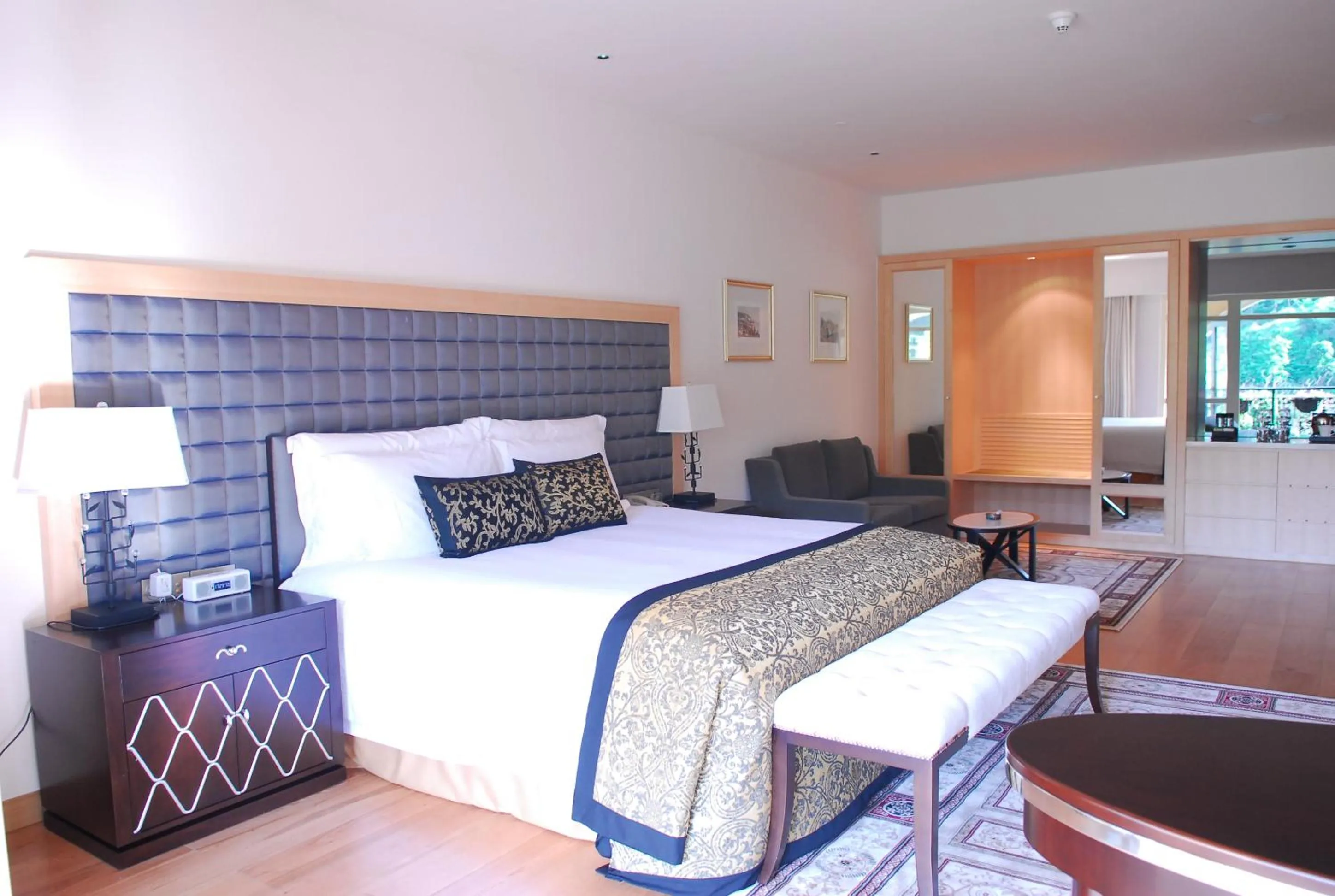 Photo of the whole room in The Interlaken OCT Hotel