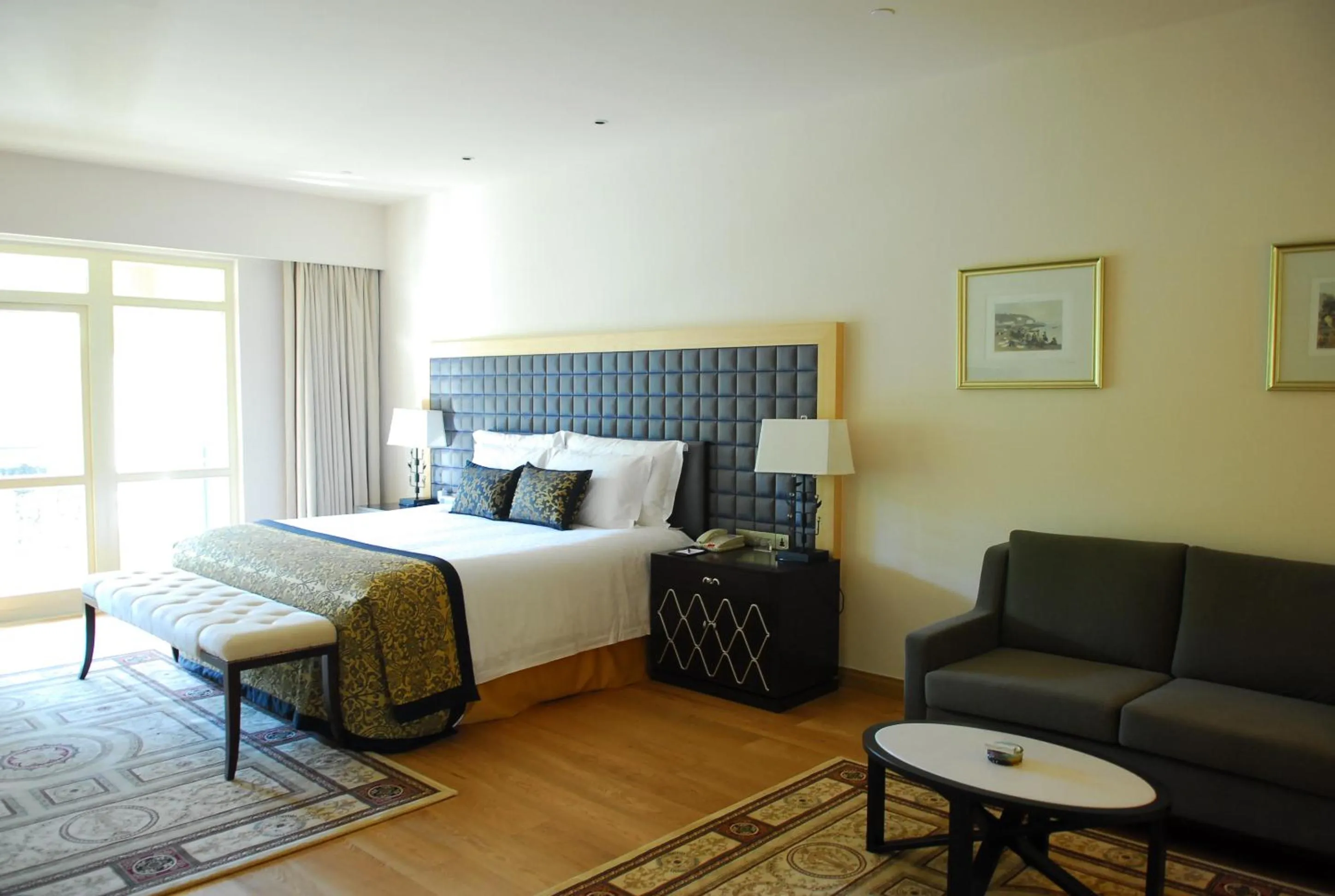 Photo of the whole room in The Interlaken OCT Hotel