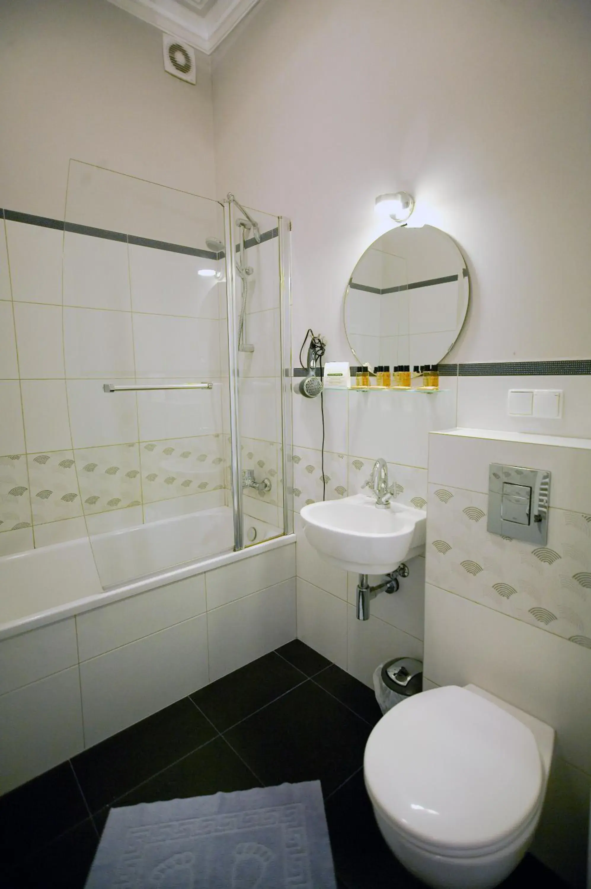 Bathroom in Willa Puck Bathroom in Willa Puck