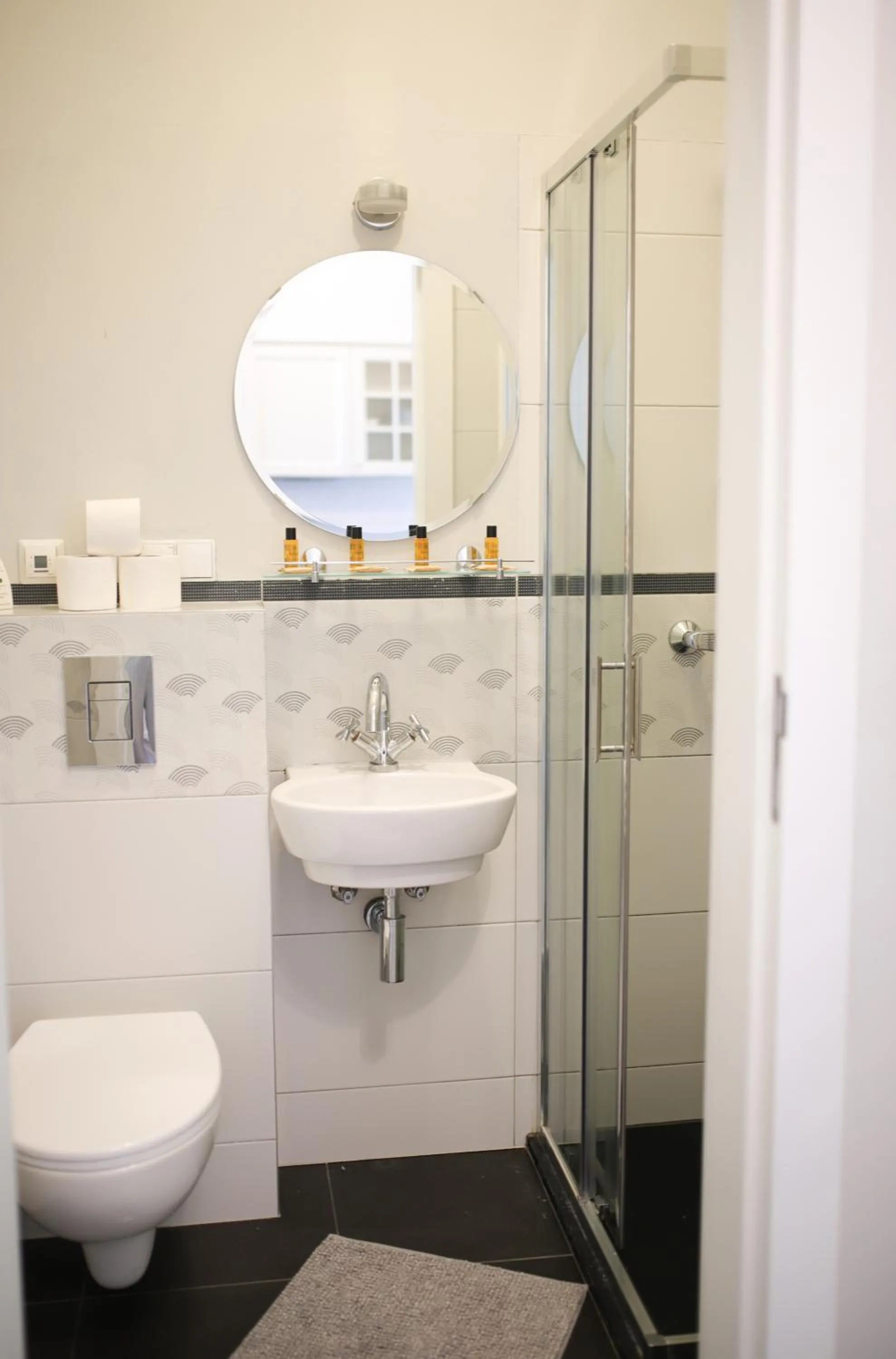 Bathroom in Willa Puck