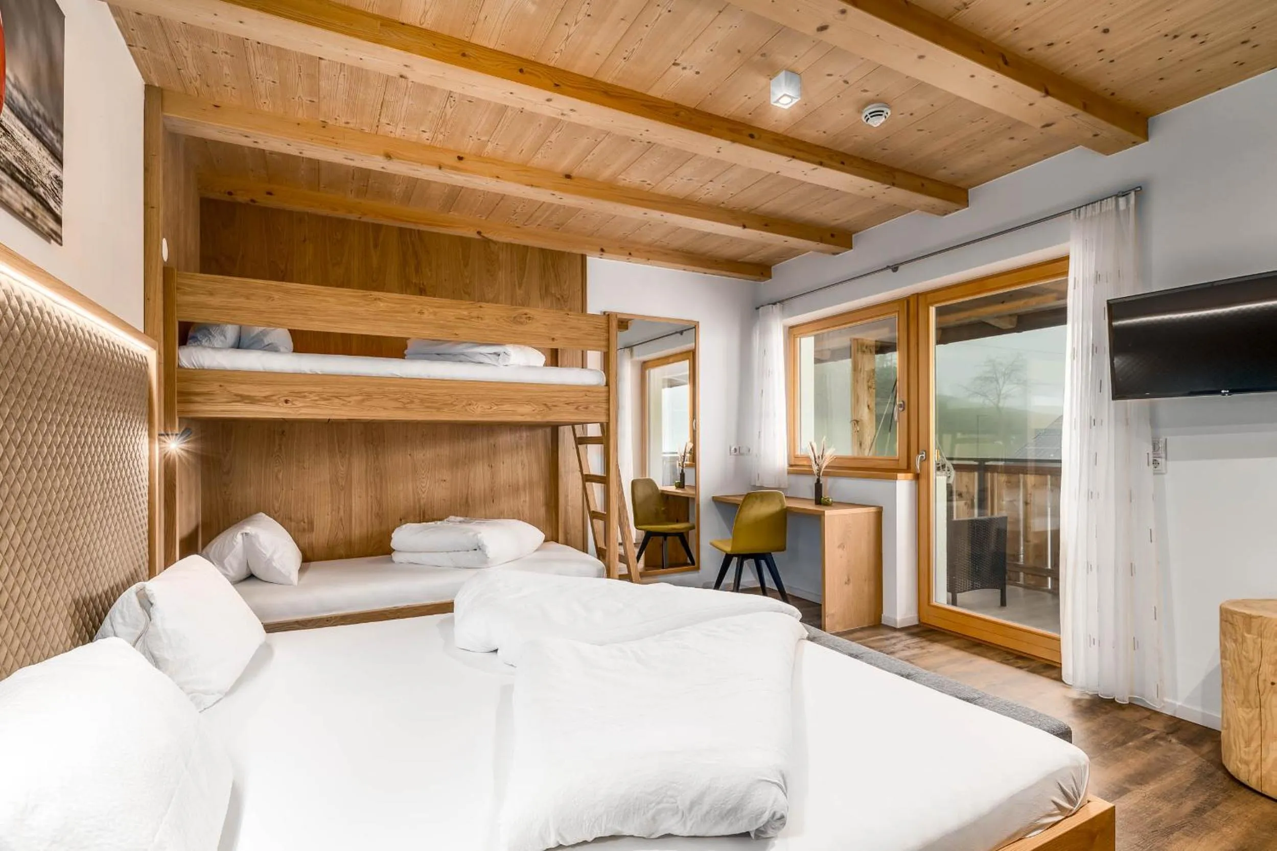 Photo of the whole room, Bed in Hotel Pfeiferhof