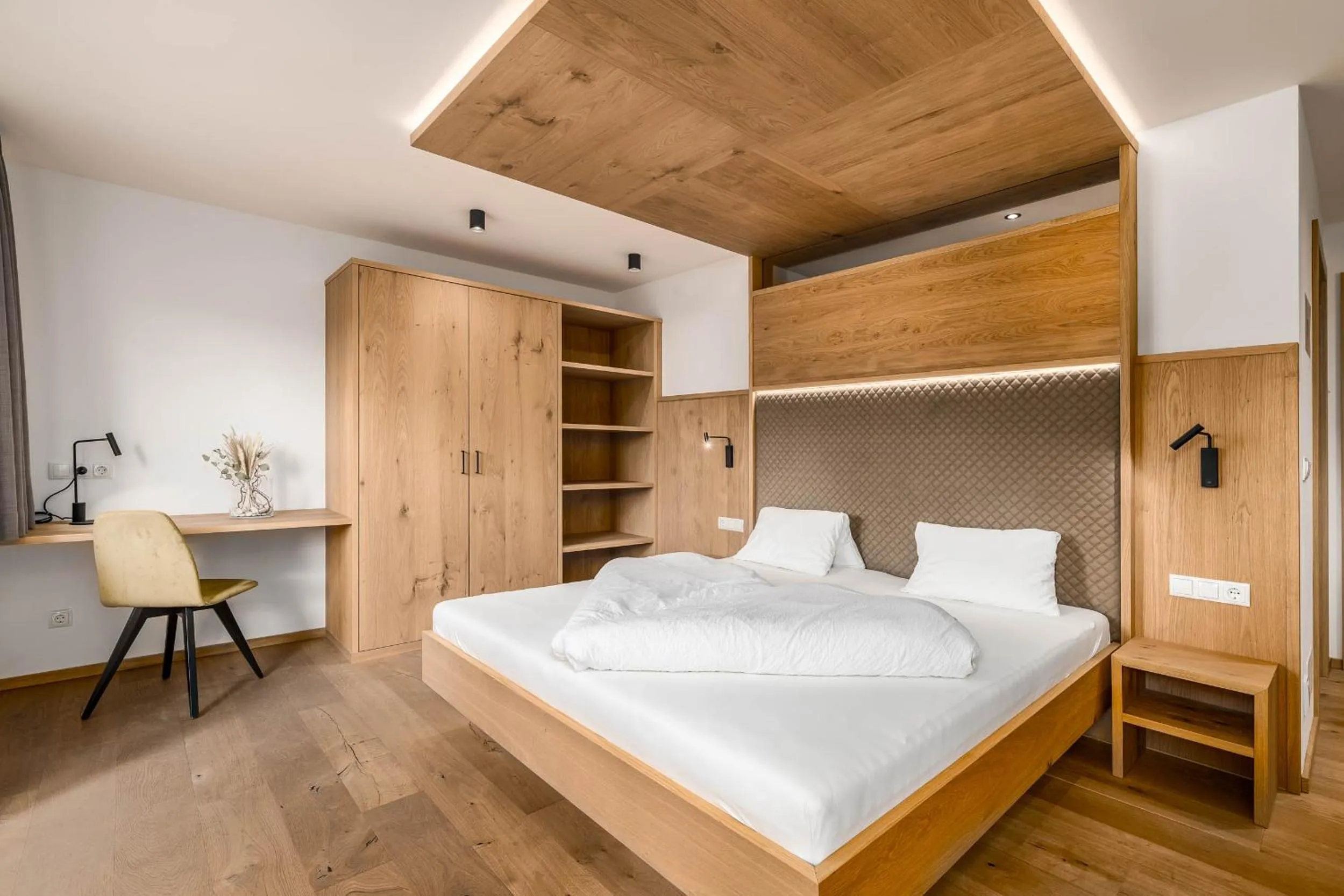 Photo of the whole room, Bed in Hotel Pfeiferhof