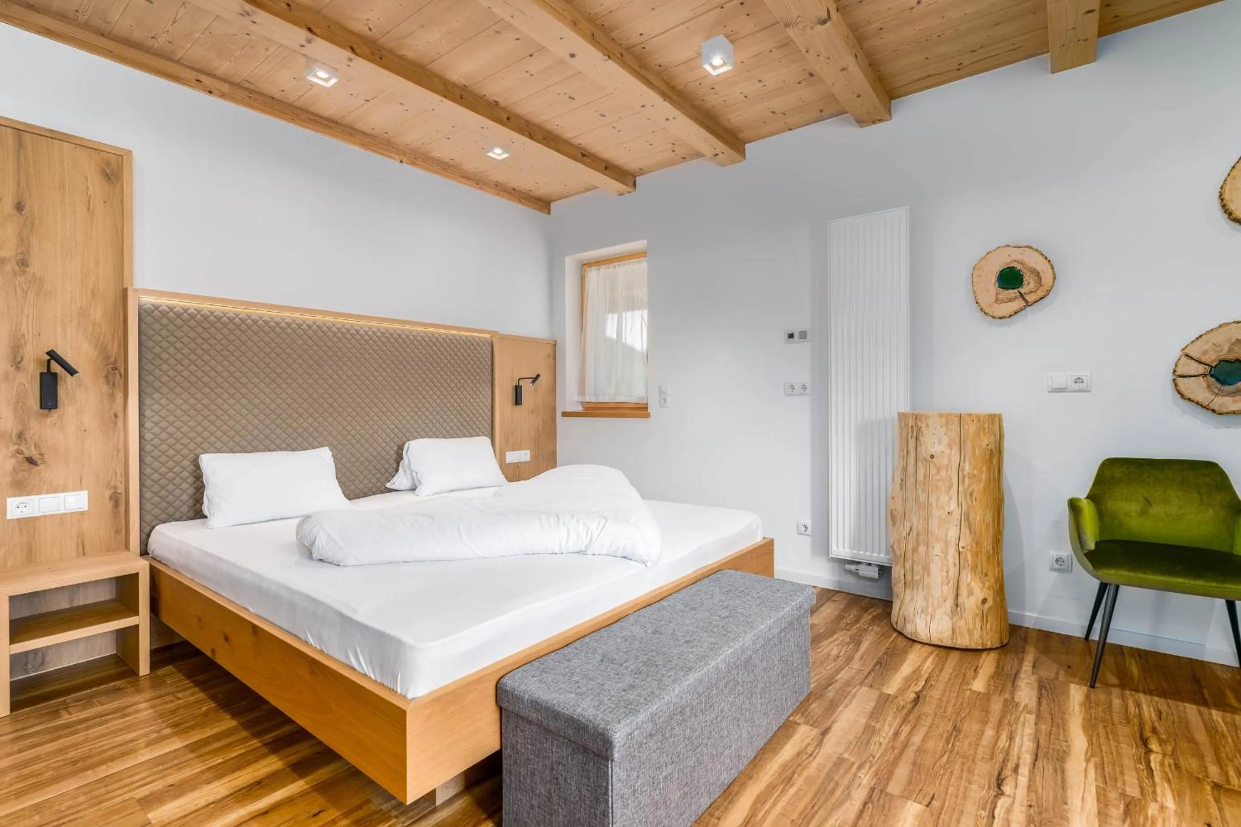 Photo of the whole room, Bed in Hotel Pfeiferhof