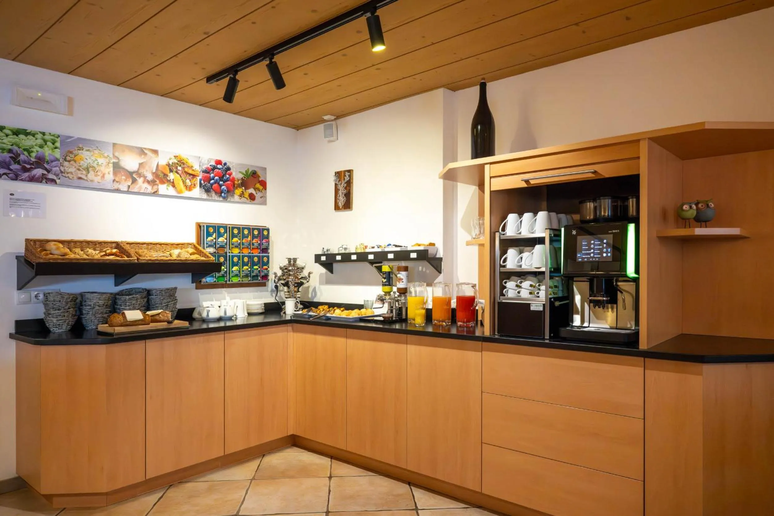 Buffet breakfast in Hotel Pfeiferhof