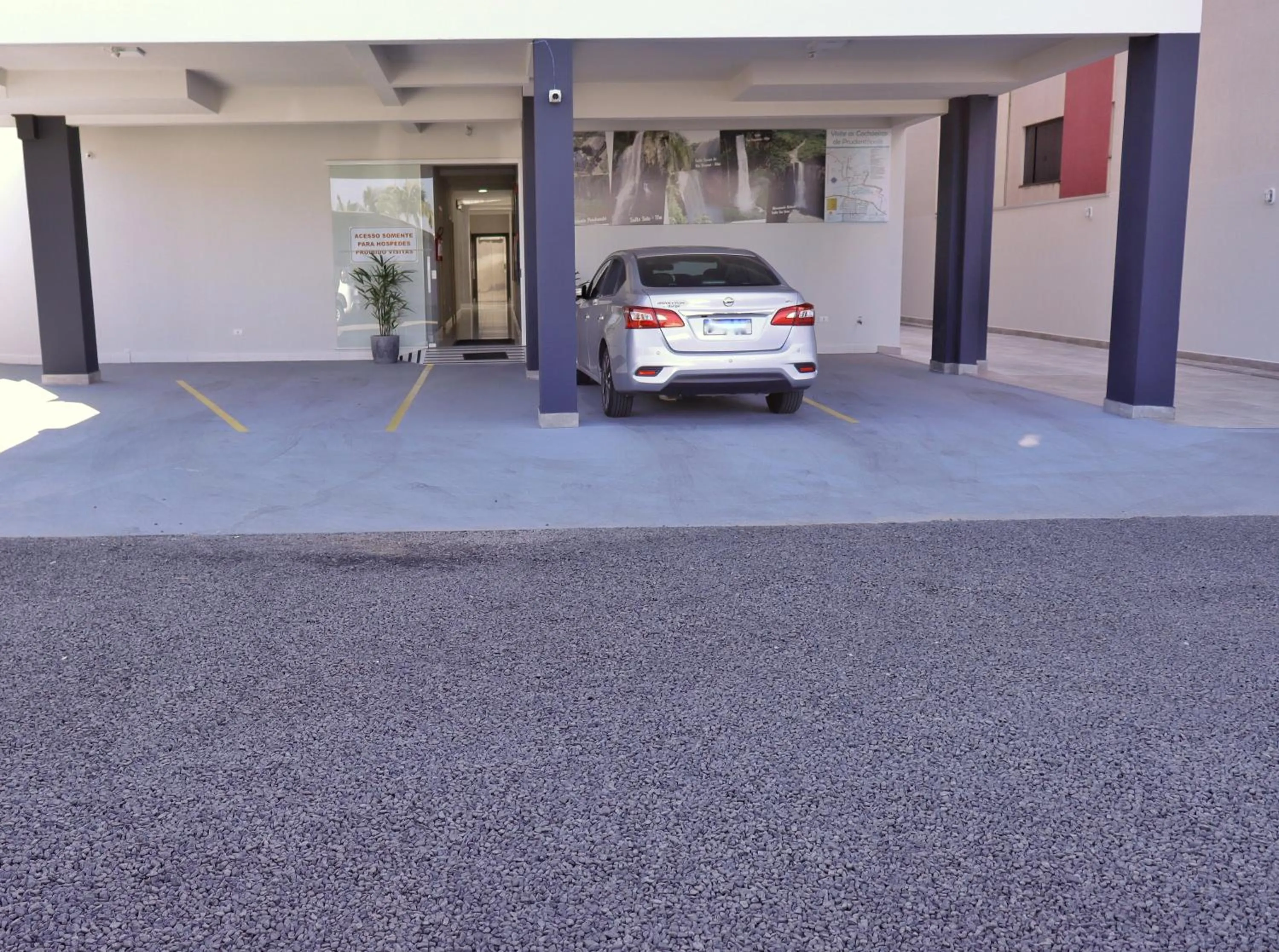 Parking in Prudentópolis Palace Hotel