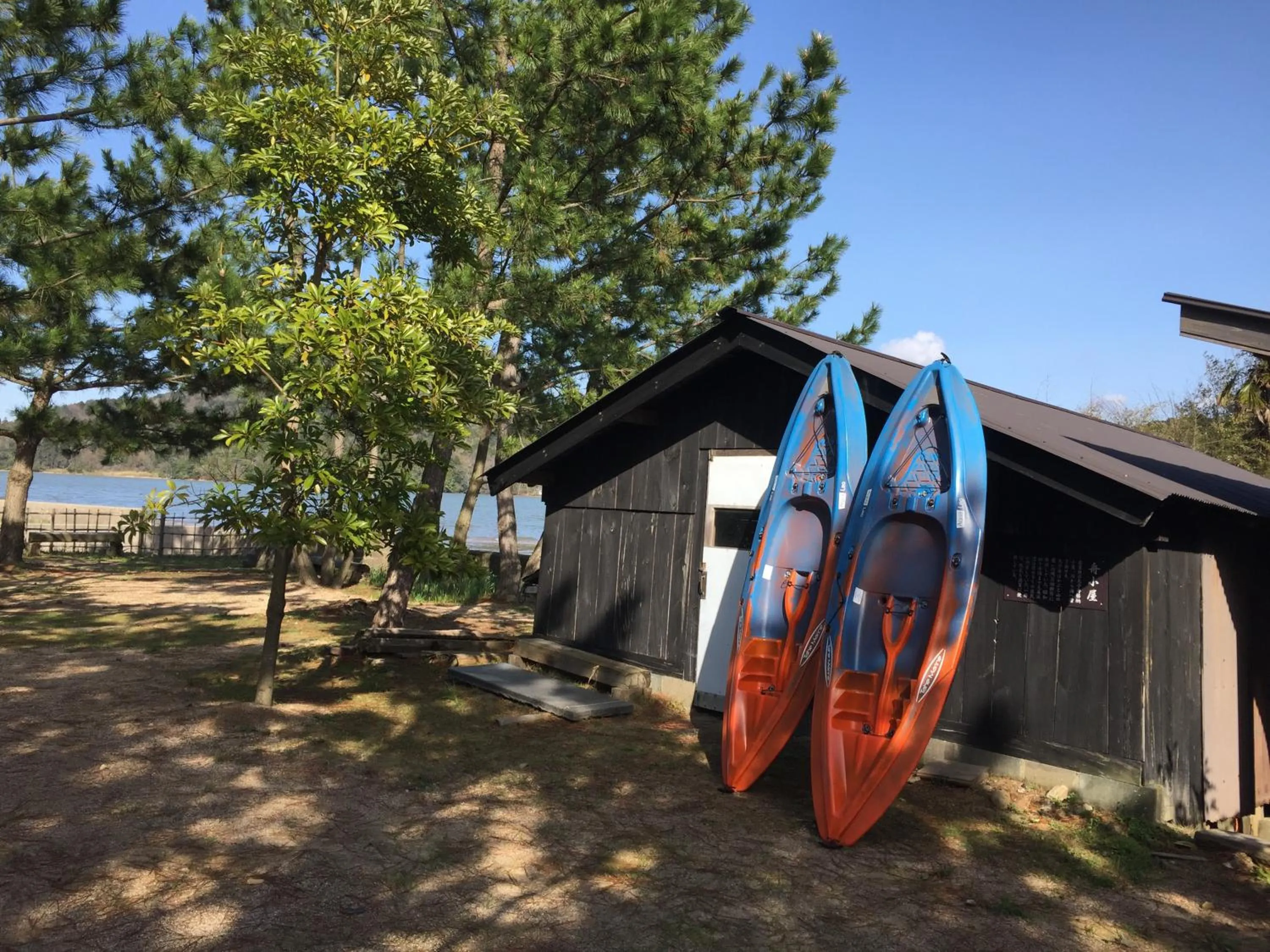 Facade/entrance in Waterside Cottage Heron
