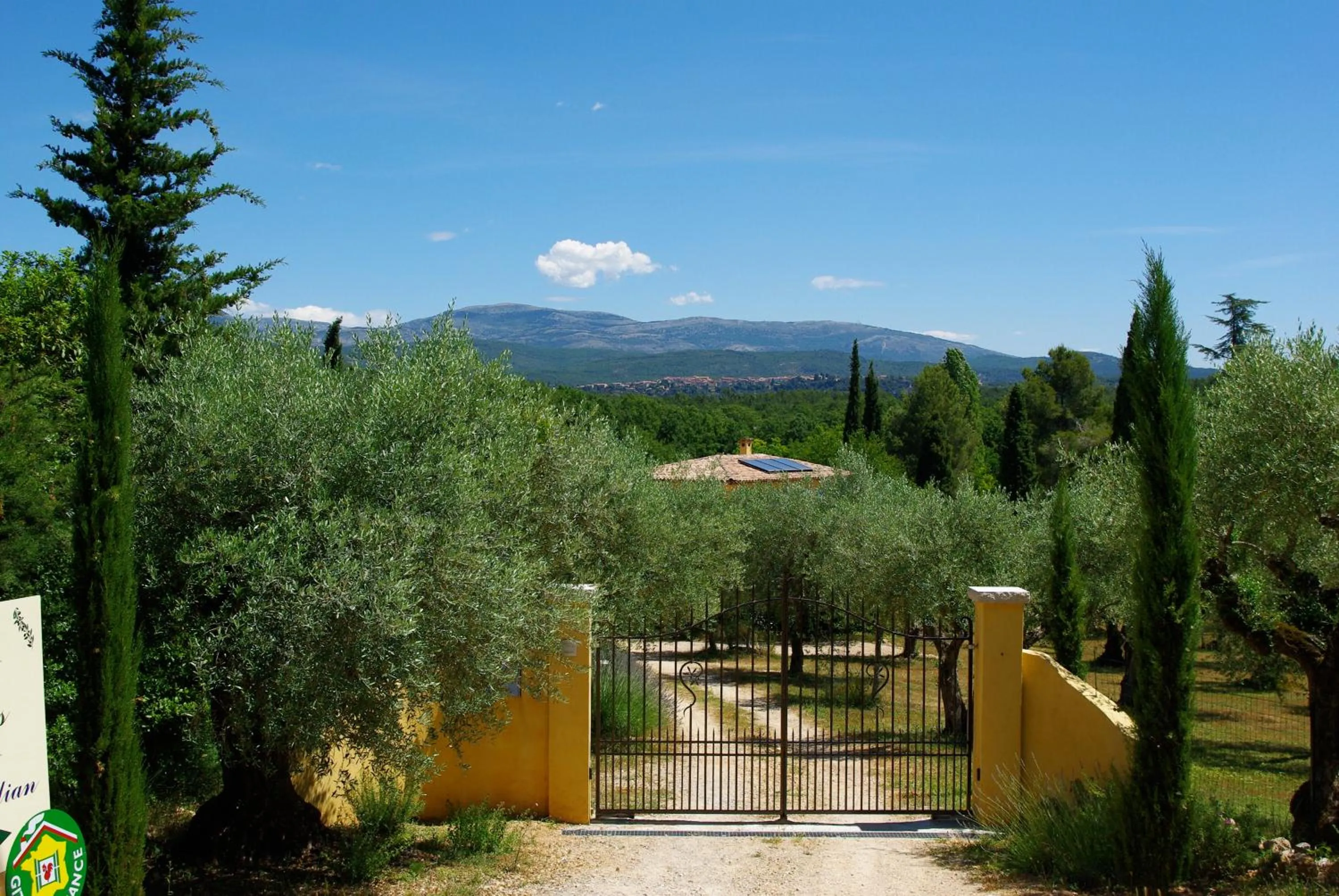 Facade/entrance in Chambres d'Hôtes Carpe Diem