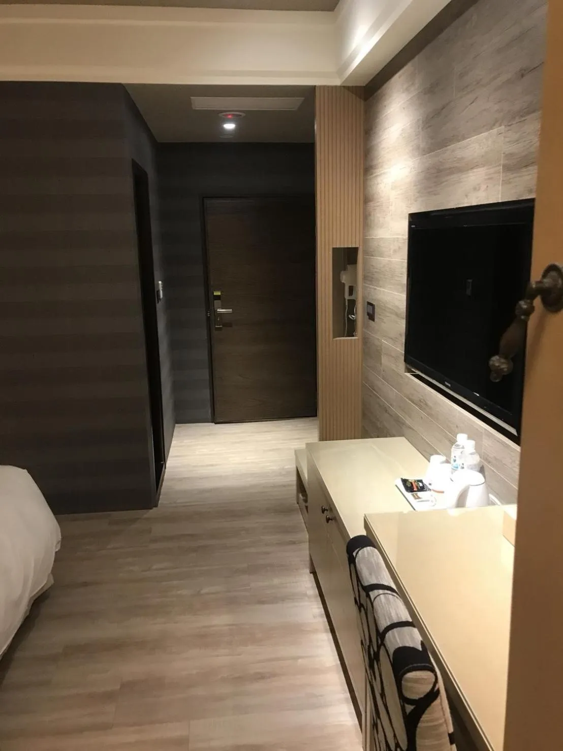 TV and multimedia in DLInn Hotel