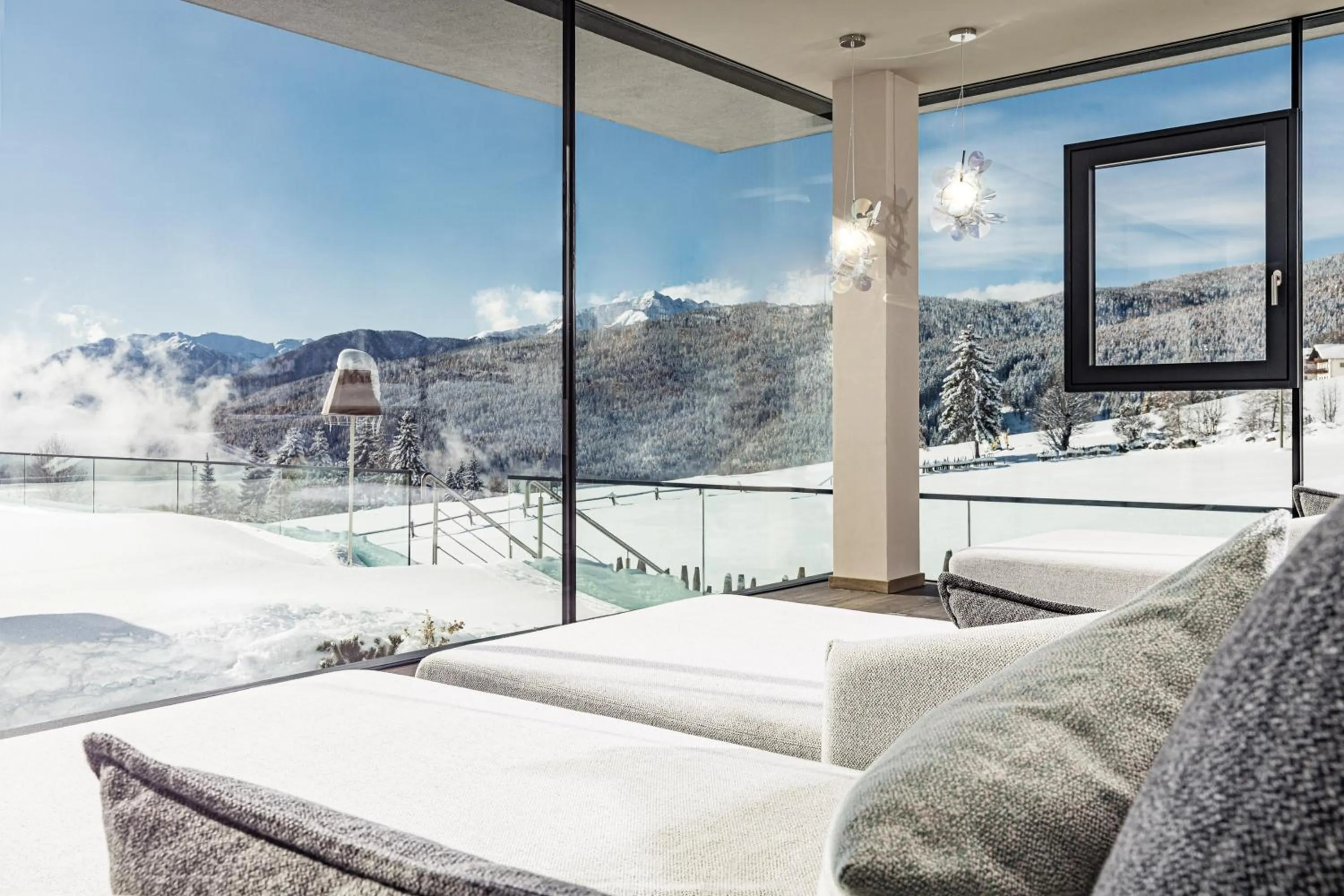 Winter in SONNENBERG Panorama Dolomites Wellbeing