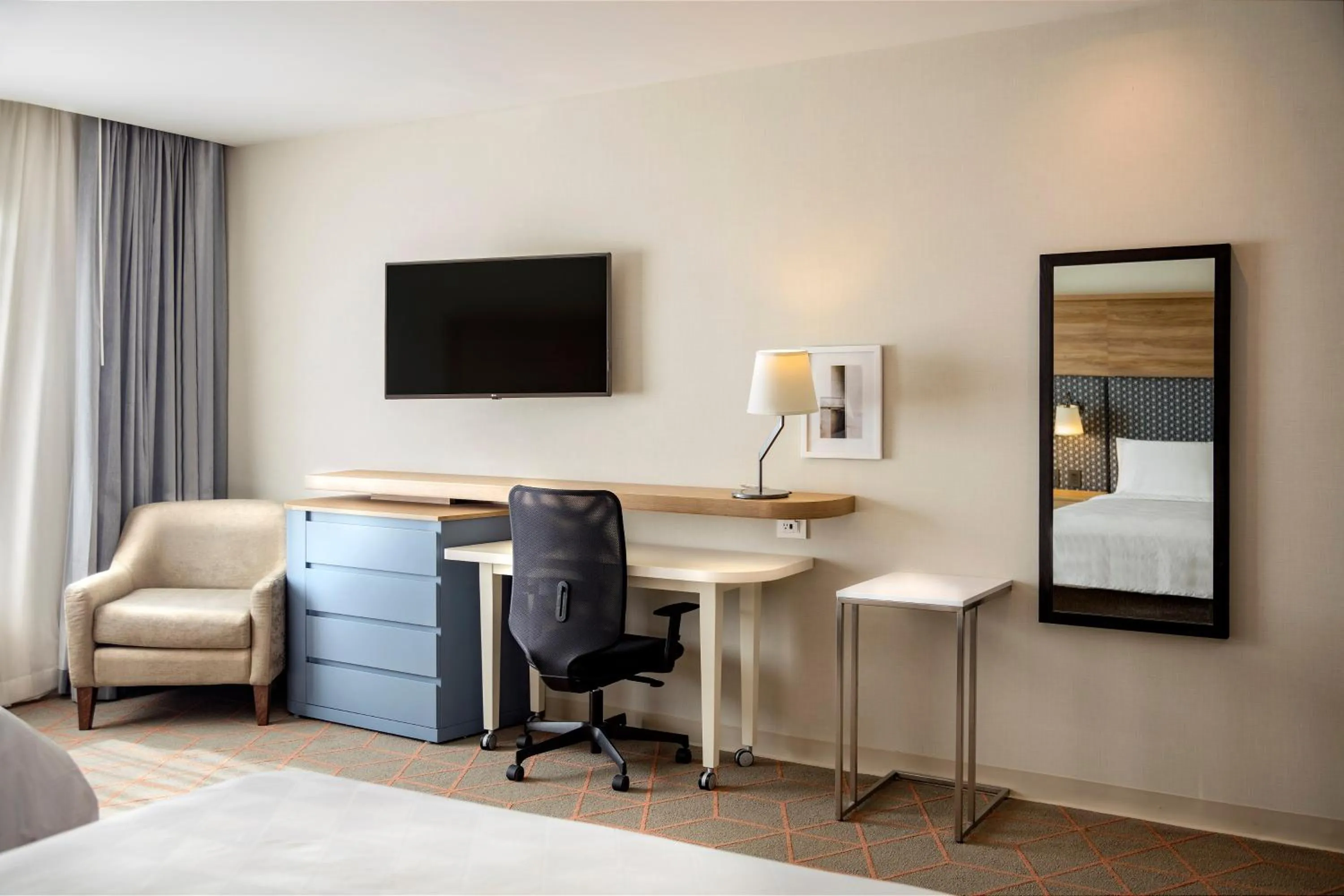 Decorative detail, Bed in Holiday Inn & Suites - Aguascalientes by IHG