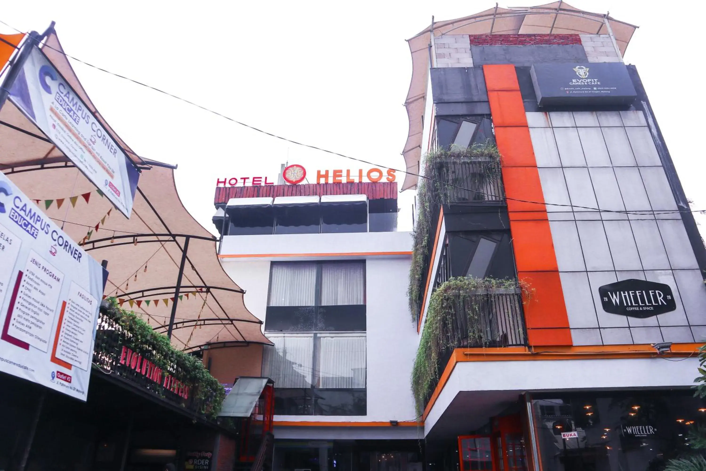 Property building in Helios Hotel Malang Property building in Helios Hotel Malang