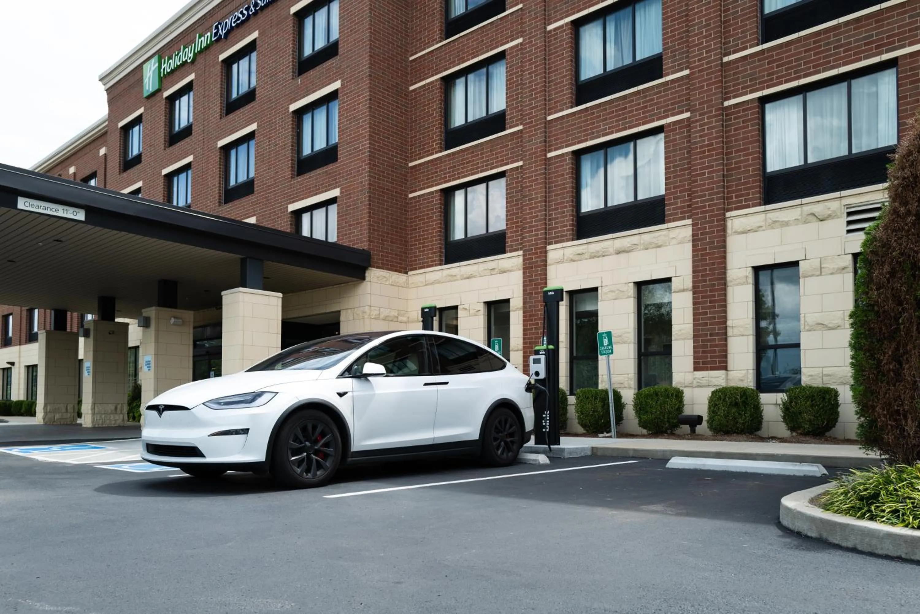 Property building in Holiday Inn Express & Suites Franklin - Berry Farms by IHG